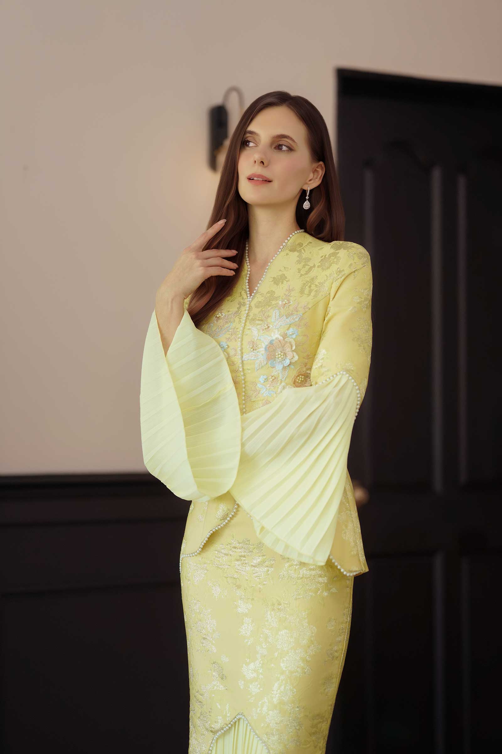 Rosabella Kebaya Set (Sunlit Butter)