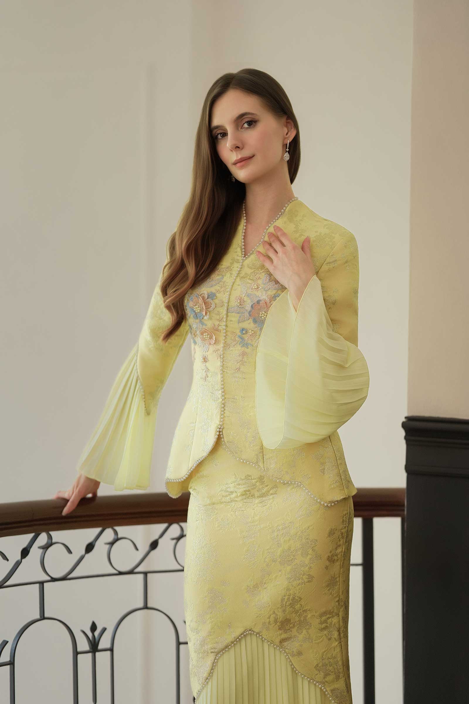 Rosabella Kebaya Set (Sunlit Butter)