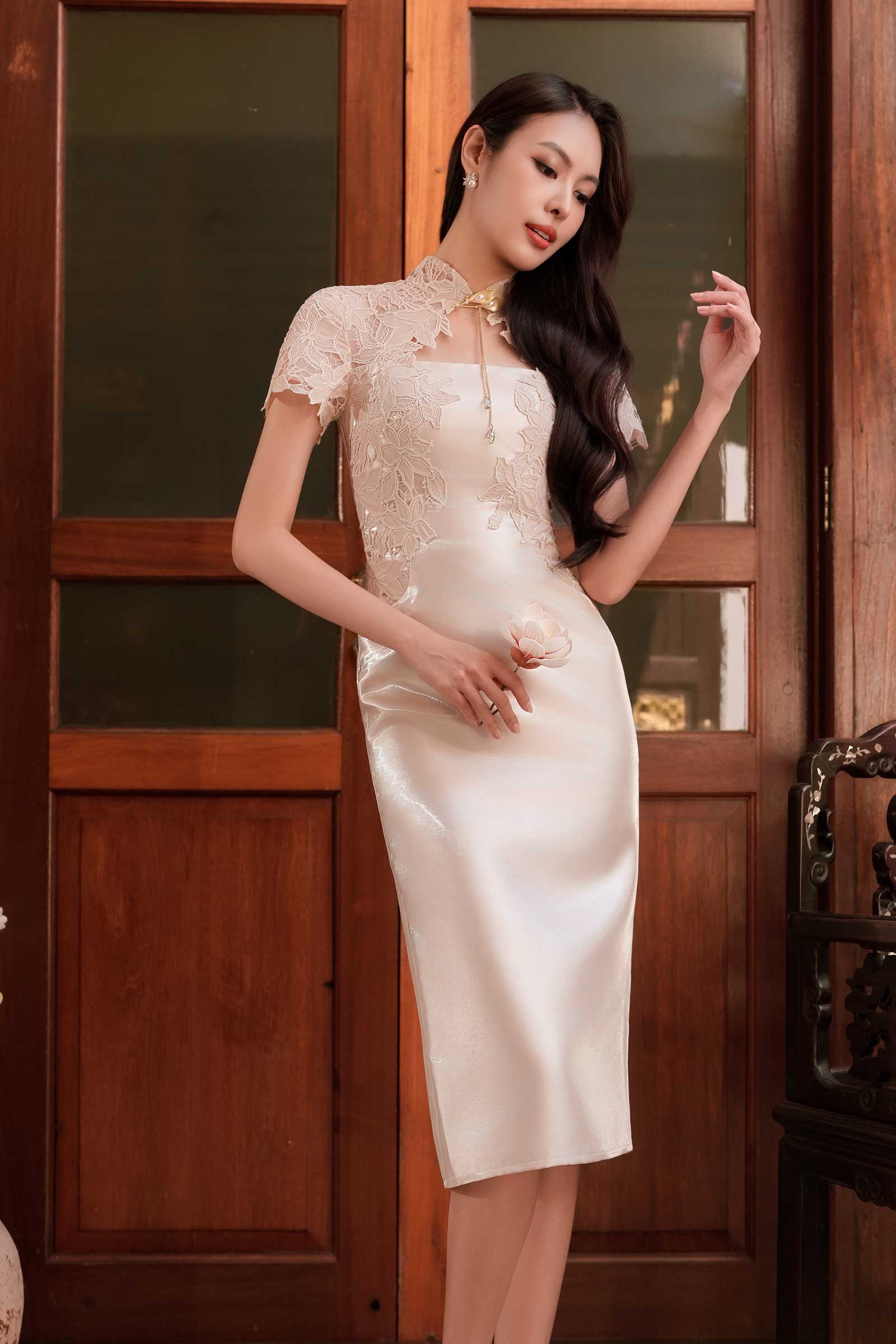 Valene Qipao (Champagne)