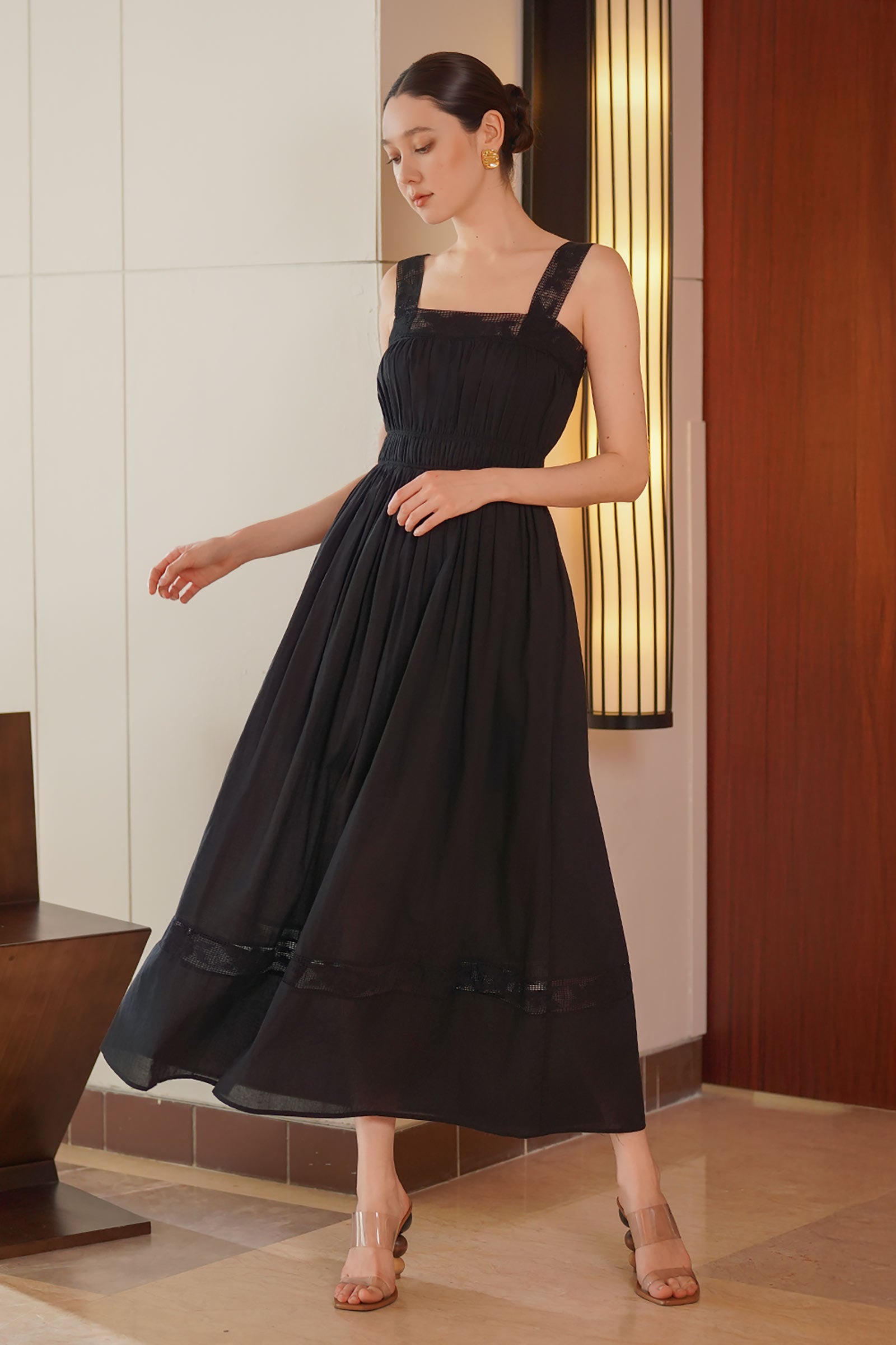 Delearis Dress (Black)