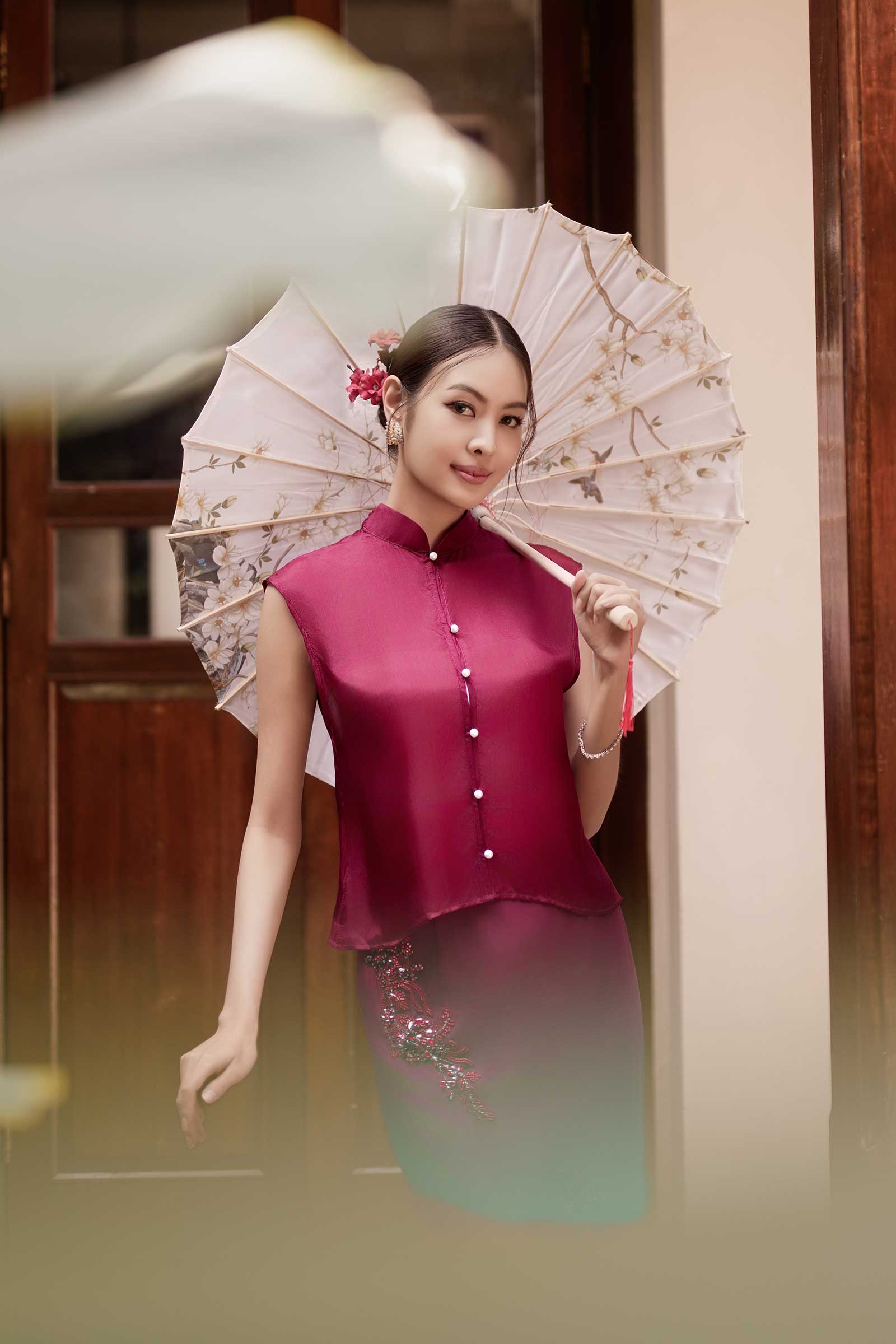 Soralis Silk Qipao Top (Ruby Red)