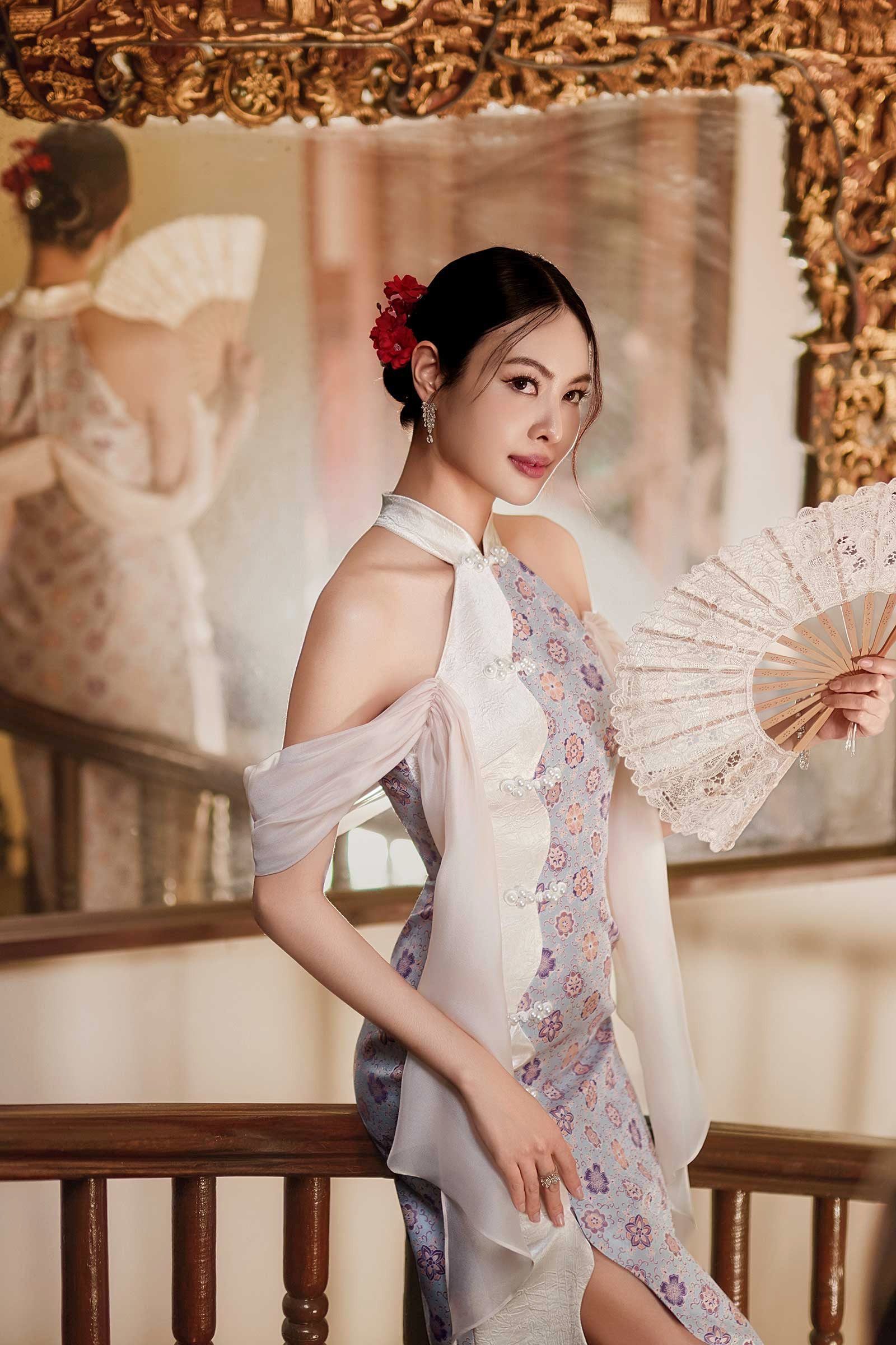 Aurora Blossom Qipao (Celeste)