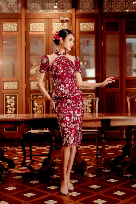 Camelia Qipao (Maroon)