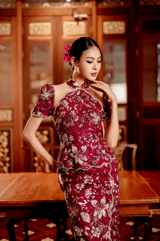 Camelia Qipao (Maroon)