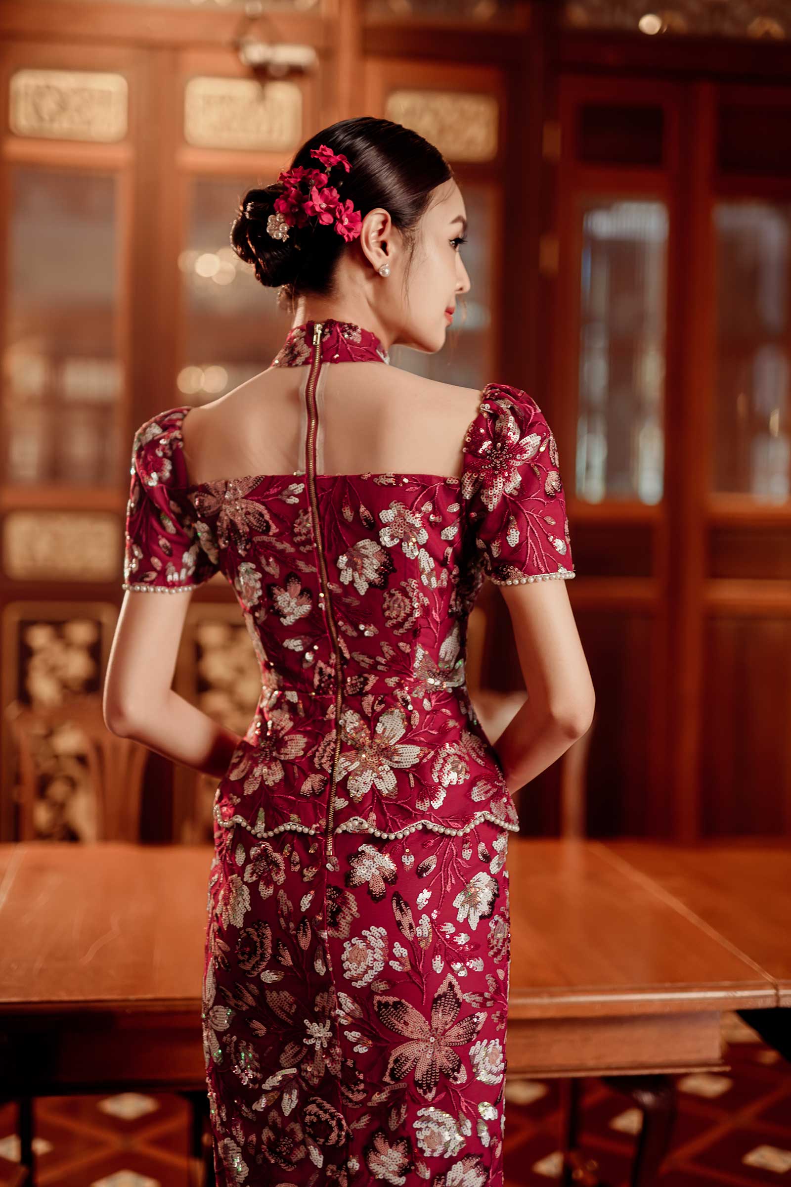 Camelia Qipao (Maroon)