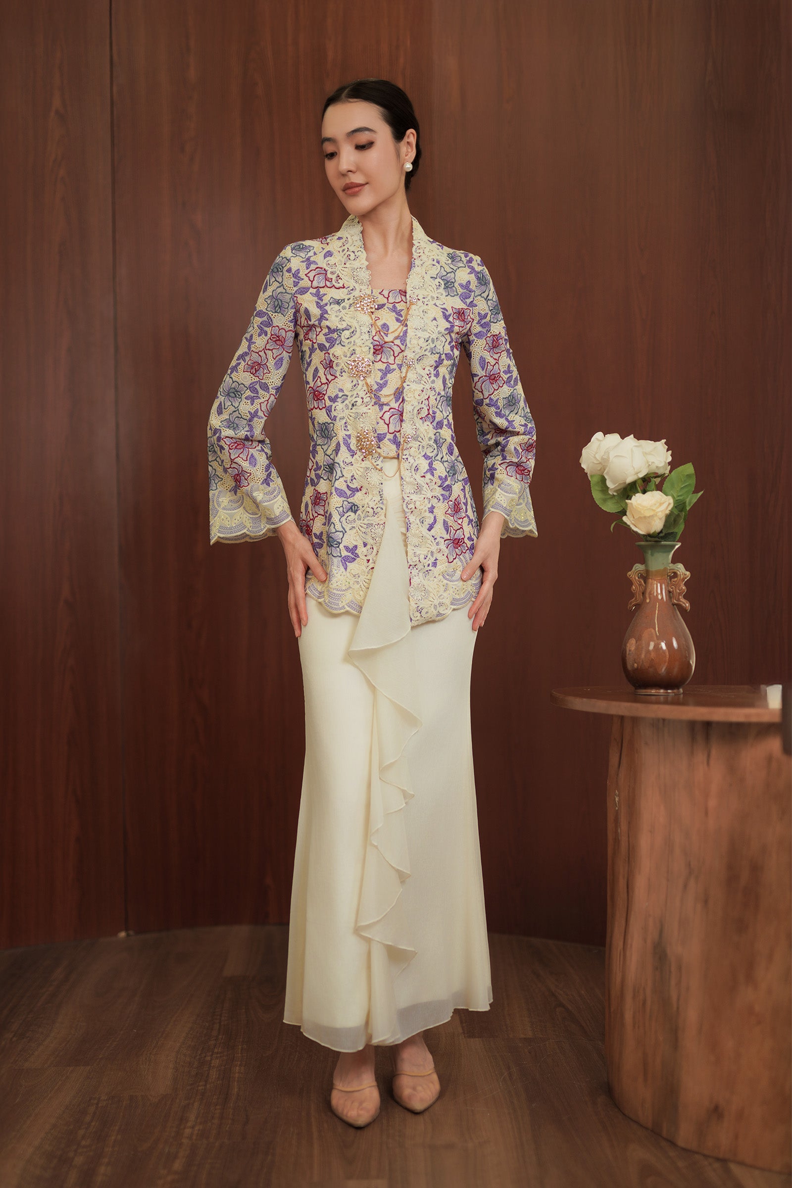 Éloise Demure Kebaya Set