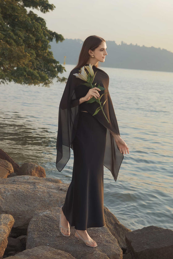 Elaris Multiway Silk Cape (Black) (NON RETURNABLE) – DoubleWoot