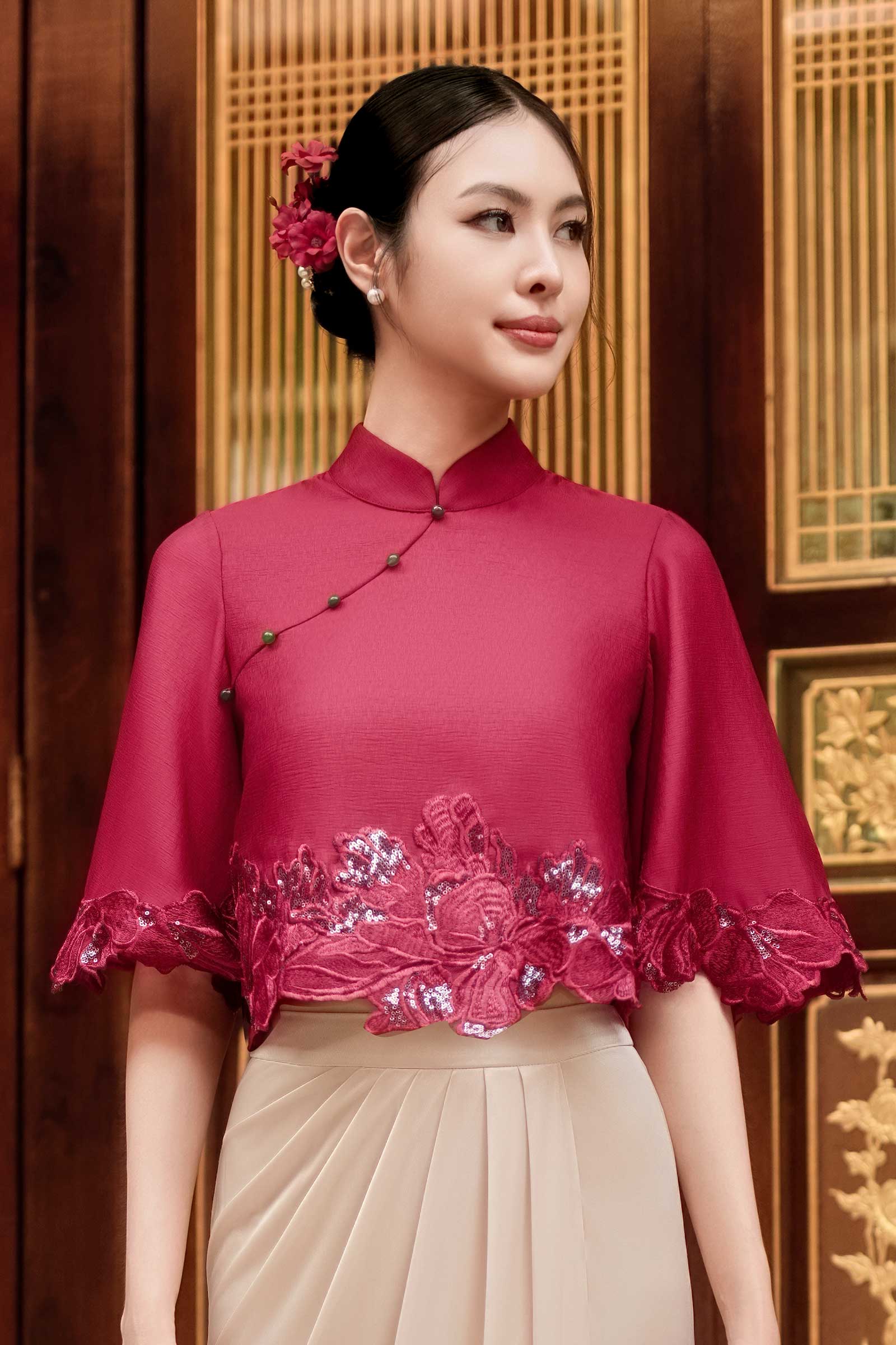 Serena Hibiscus Qipao Top (Ruby Red)