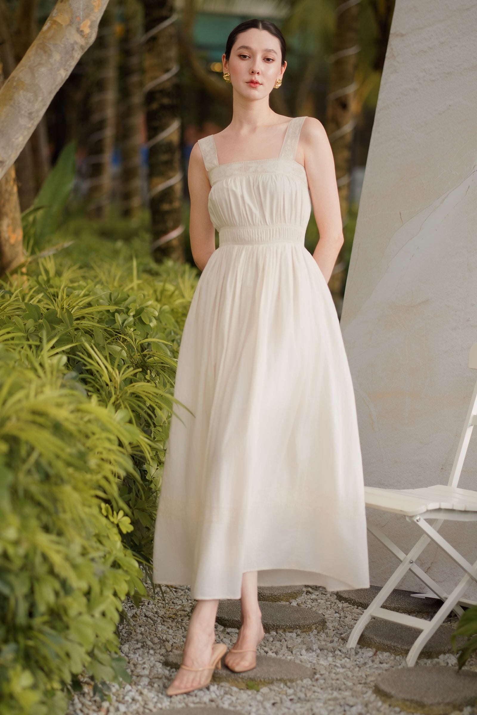 Delearis Dress (Ivory)