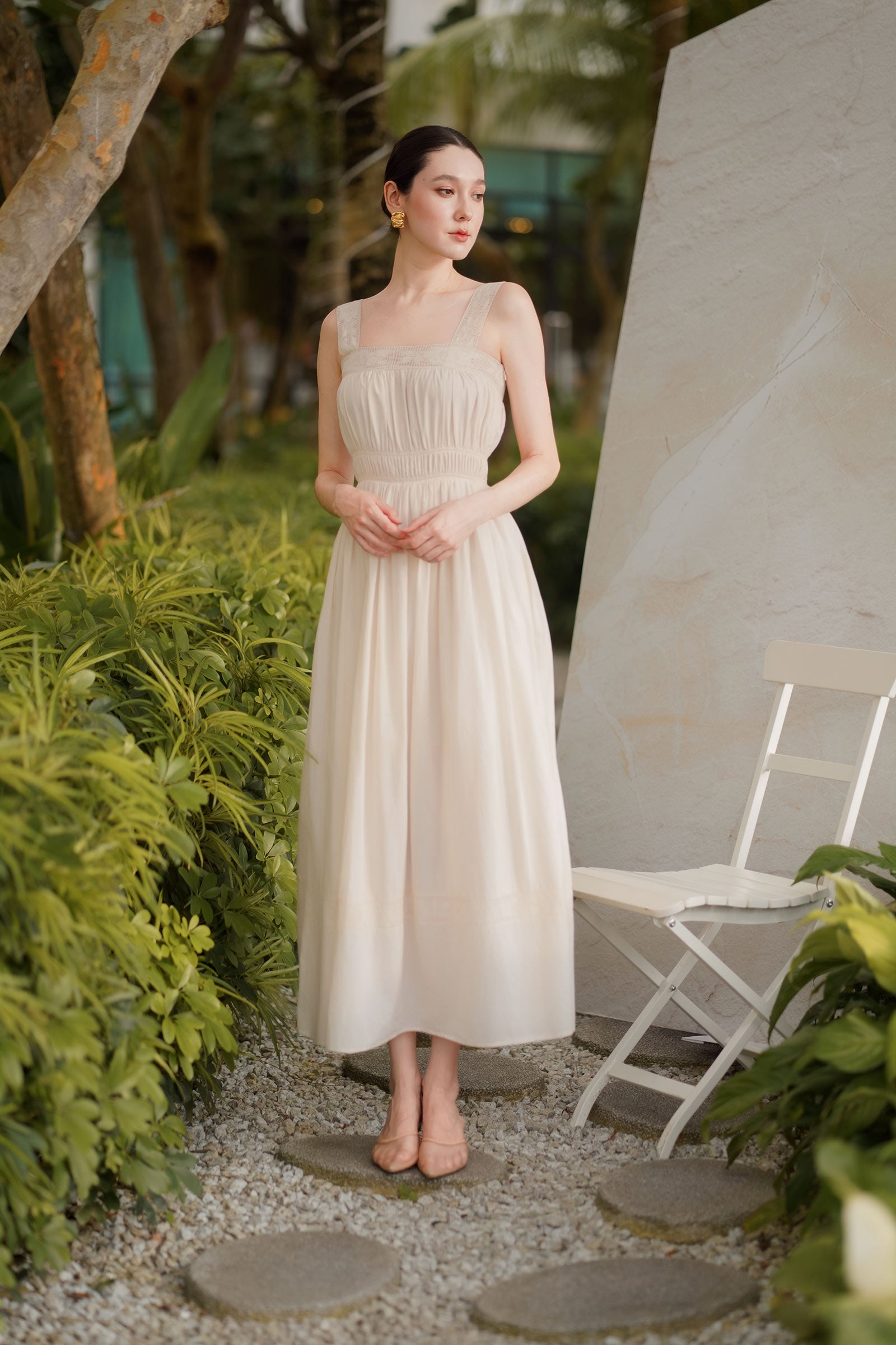 Delearis Dress (Ivory)