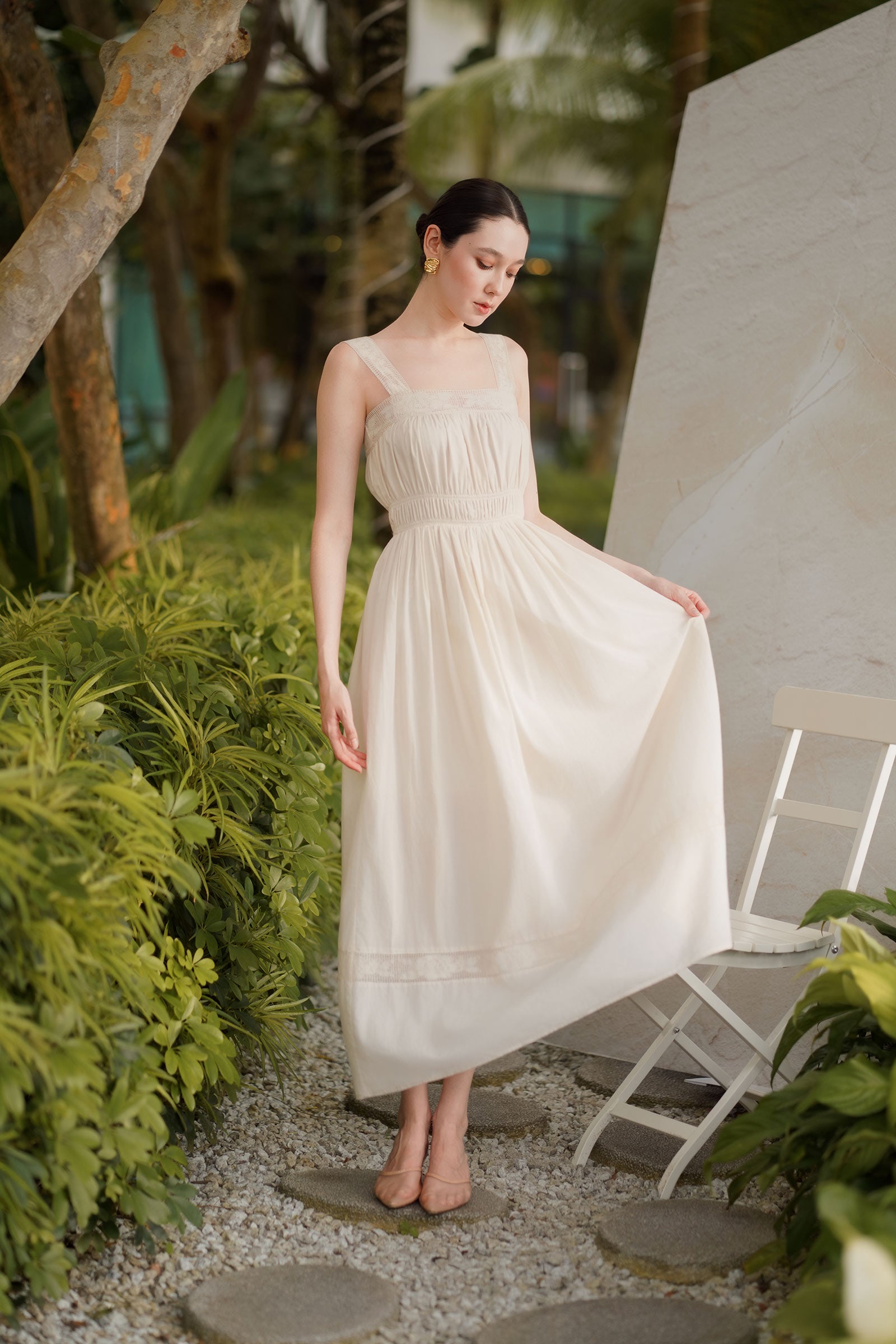 Delearis Dress (Ivory)