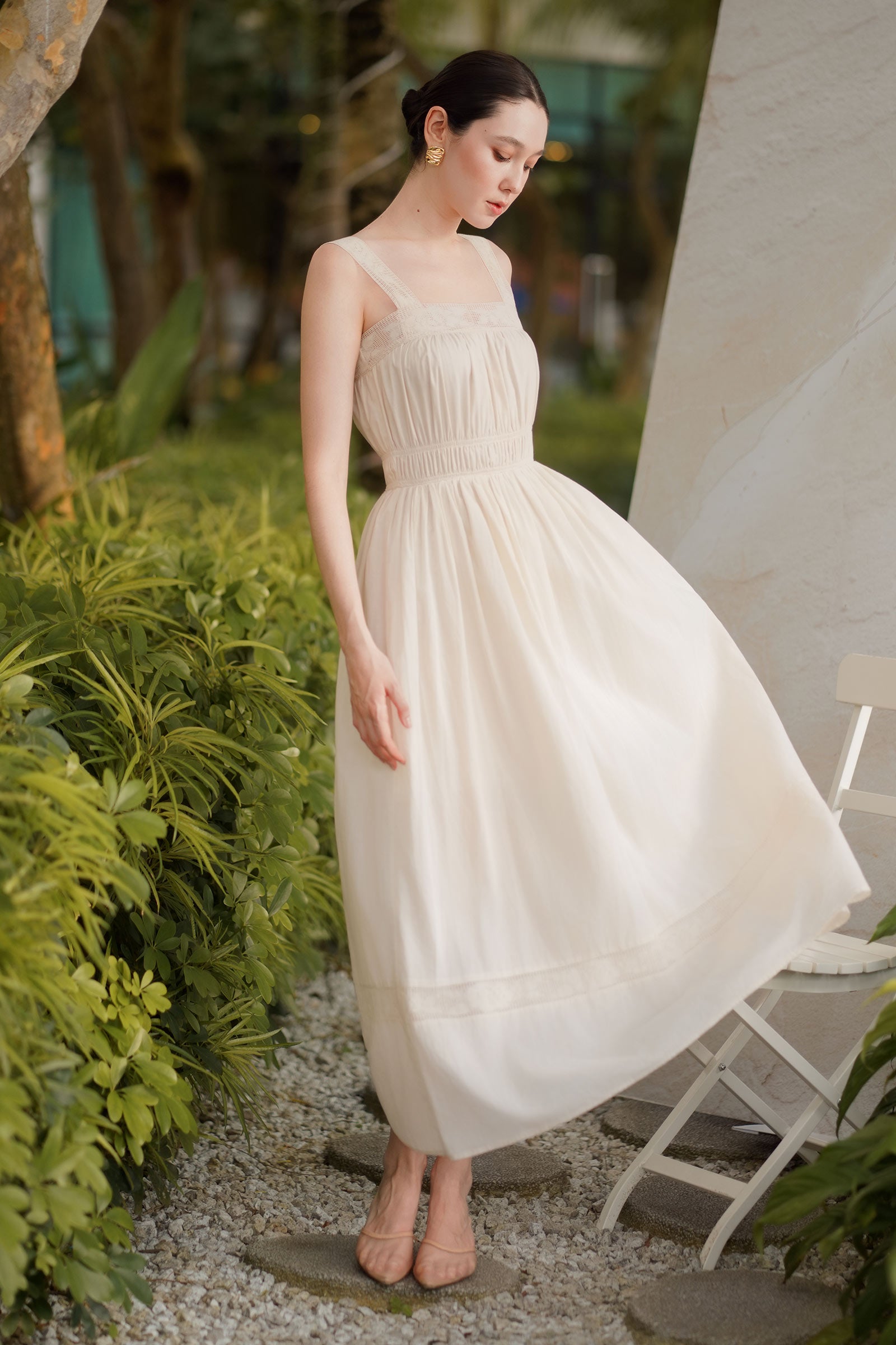 Delearis Dress (Ivory)