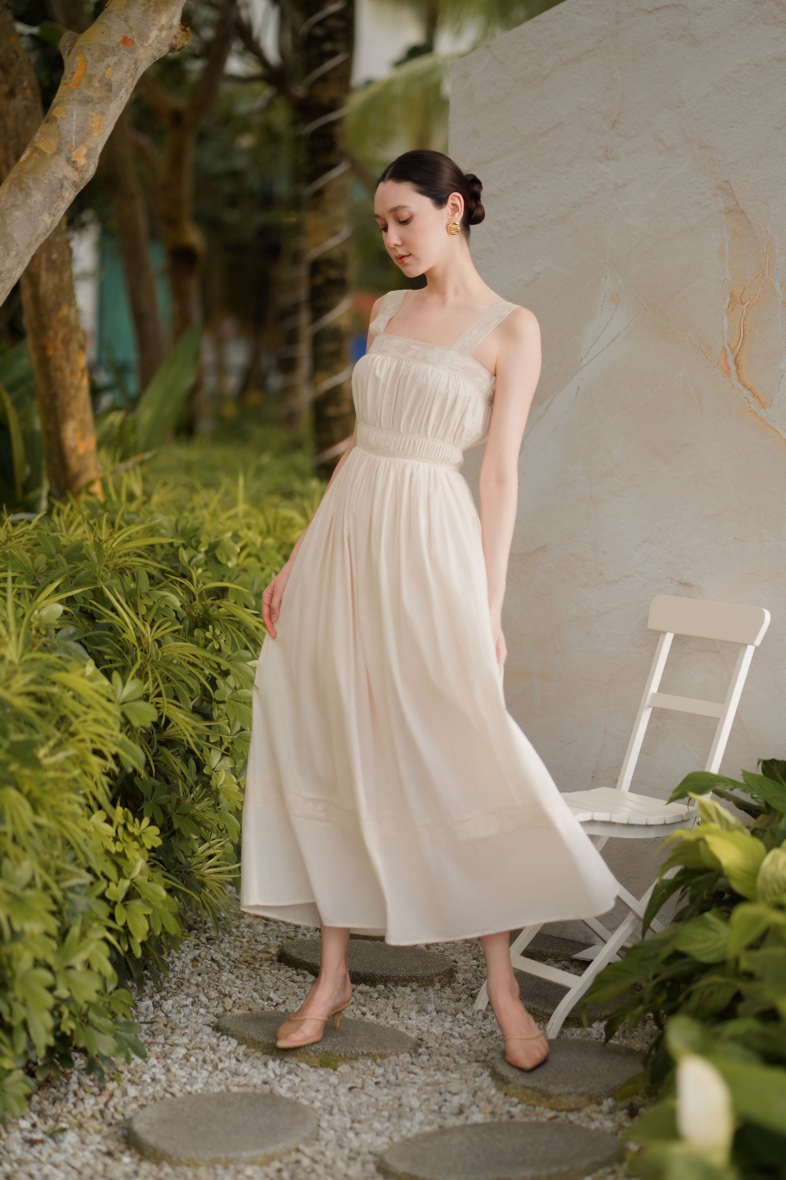 Delearis Dress (Ivory)