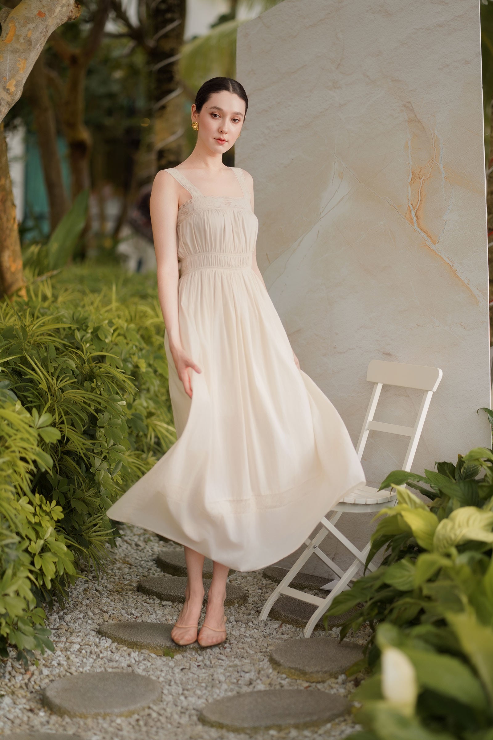 Delearis Dress (Ivory)
