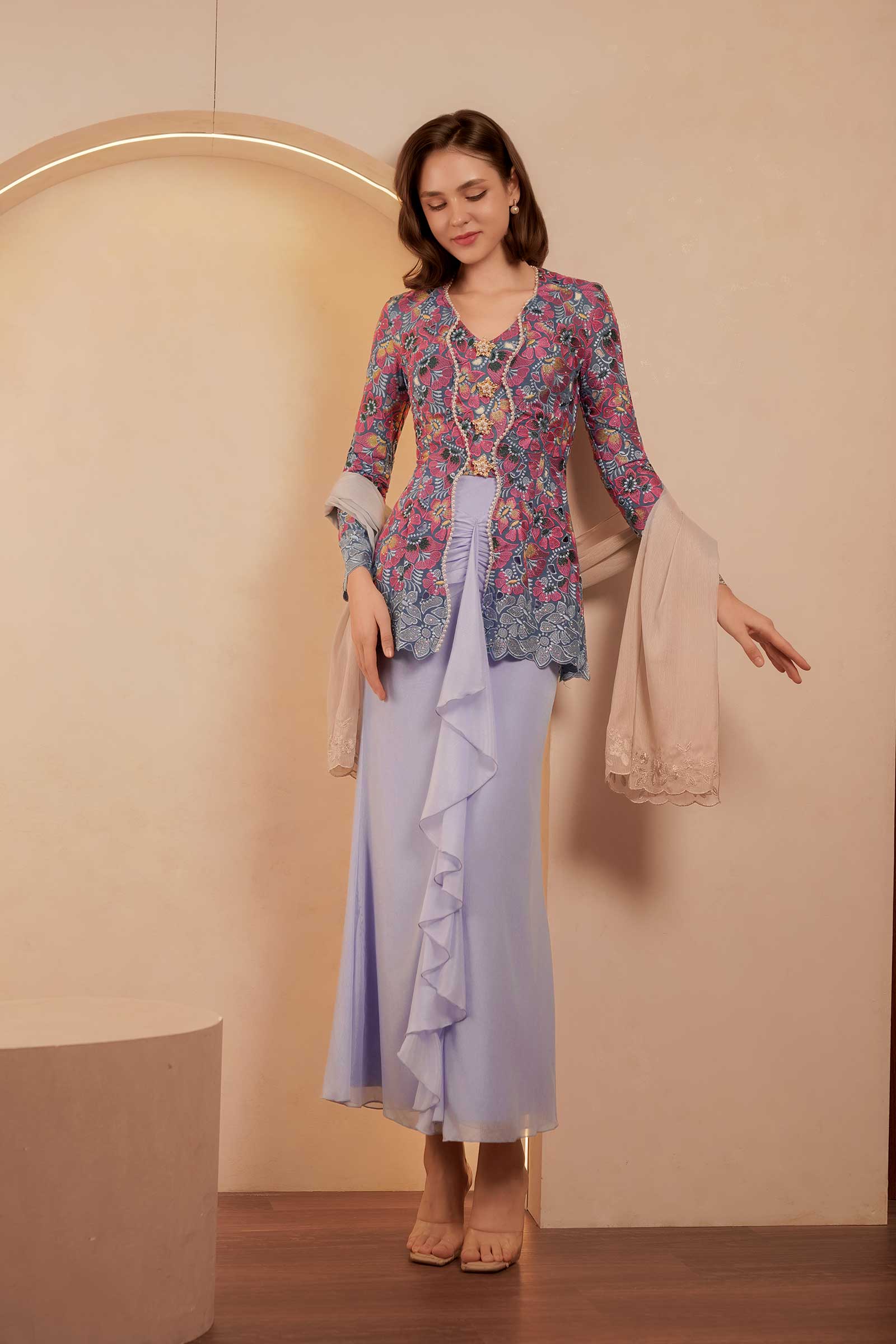 Velvet Demure Kebaya Set (Blue)