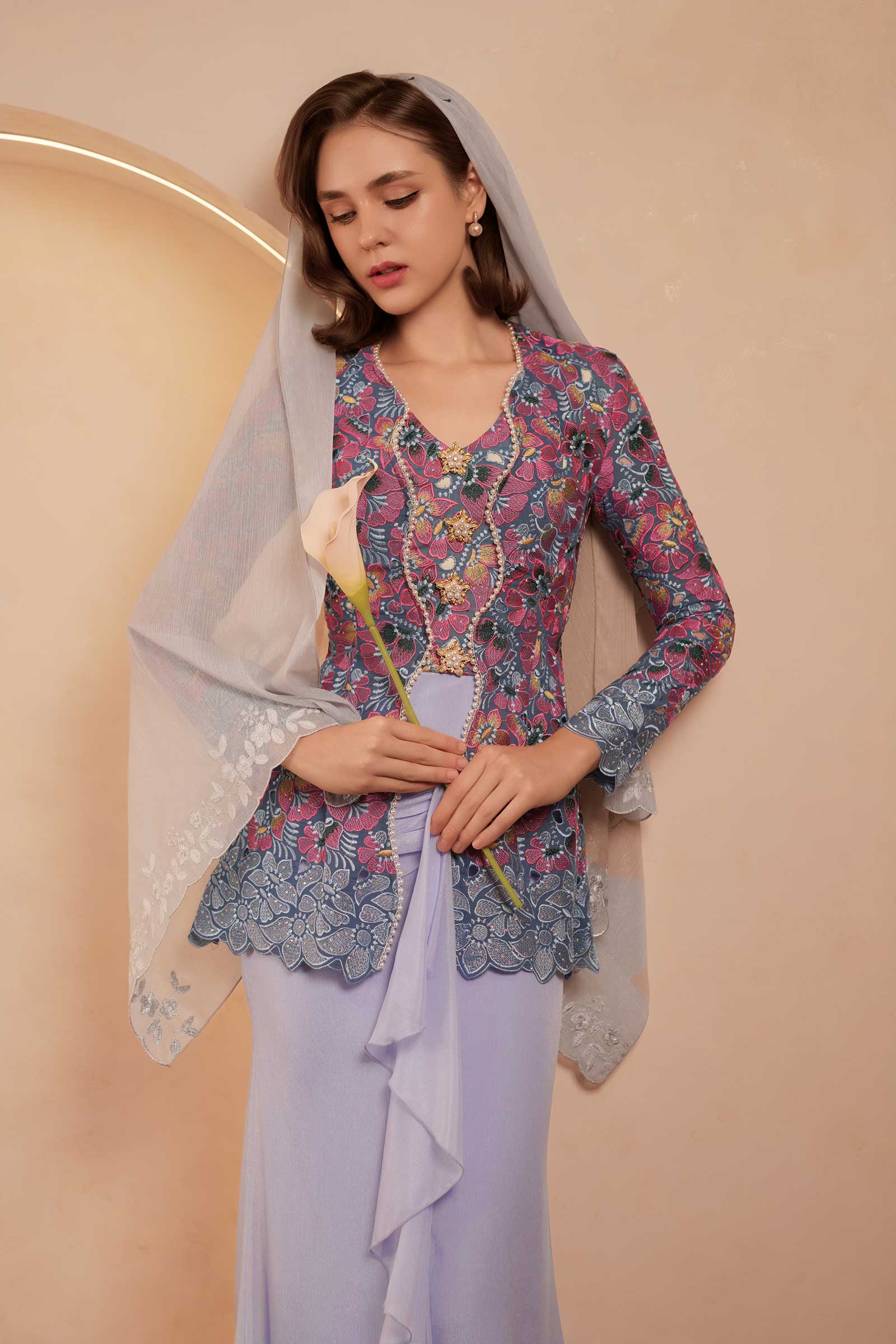 Velvet Demure Kebaya Set (Blue)