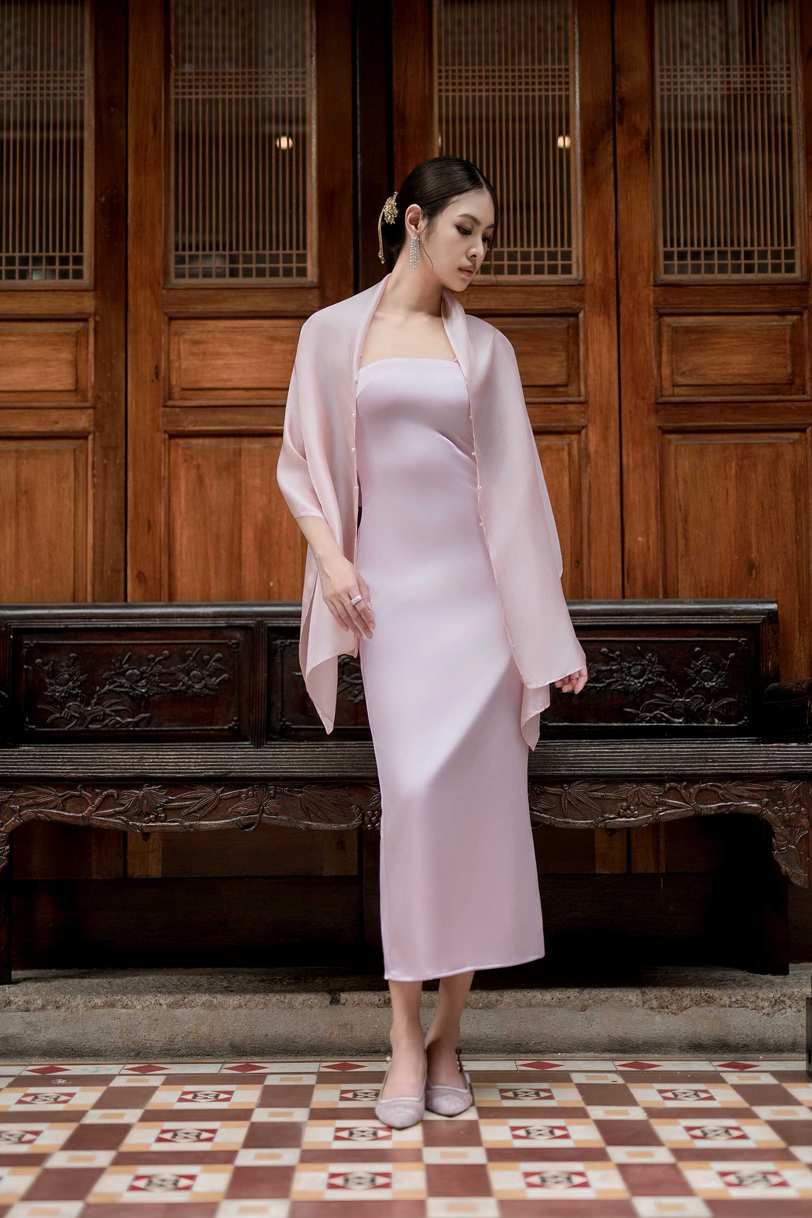 NEW Elaris Multiway Silk Cape (Pink) (NON RETURNABLE)