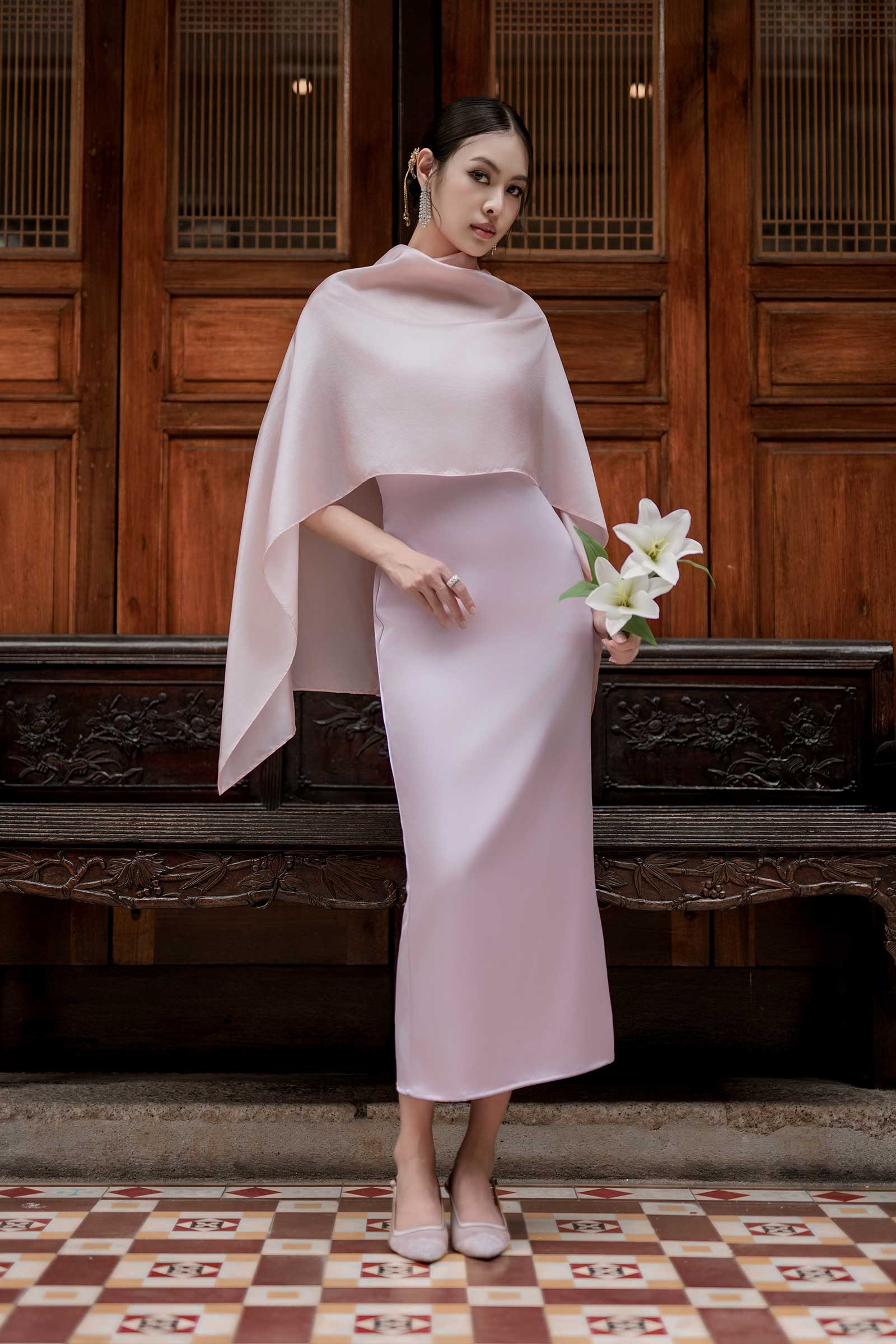 NEW Elaris Multiway Silk Cape (Pink) (NON RETURNABLE)