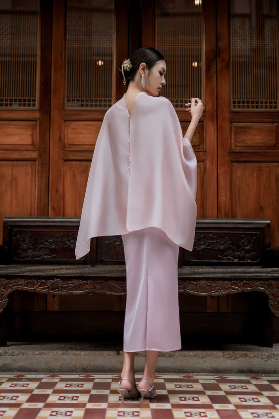 NEW Elaris Multiway Silk Cape (Pink) (NON RETURNABLE)