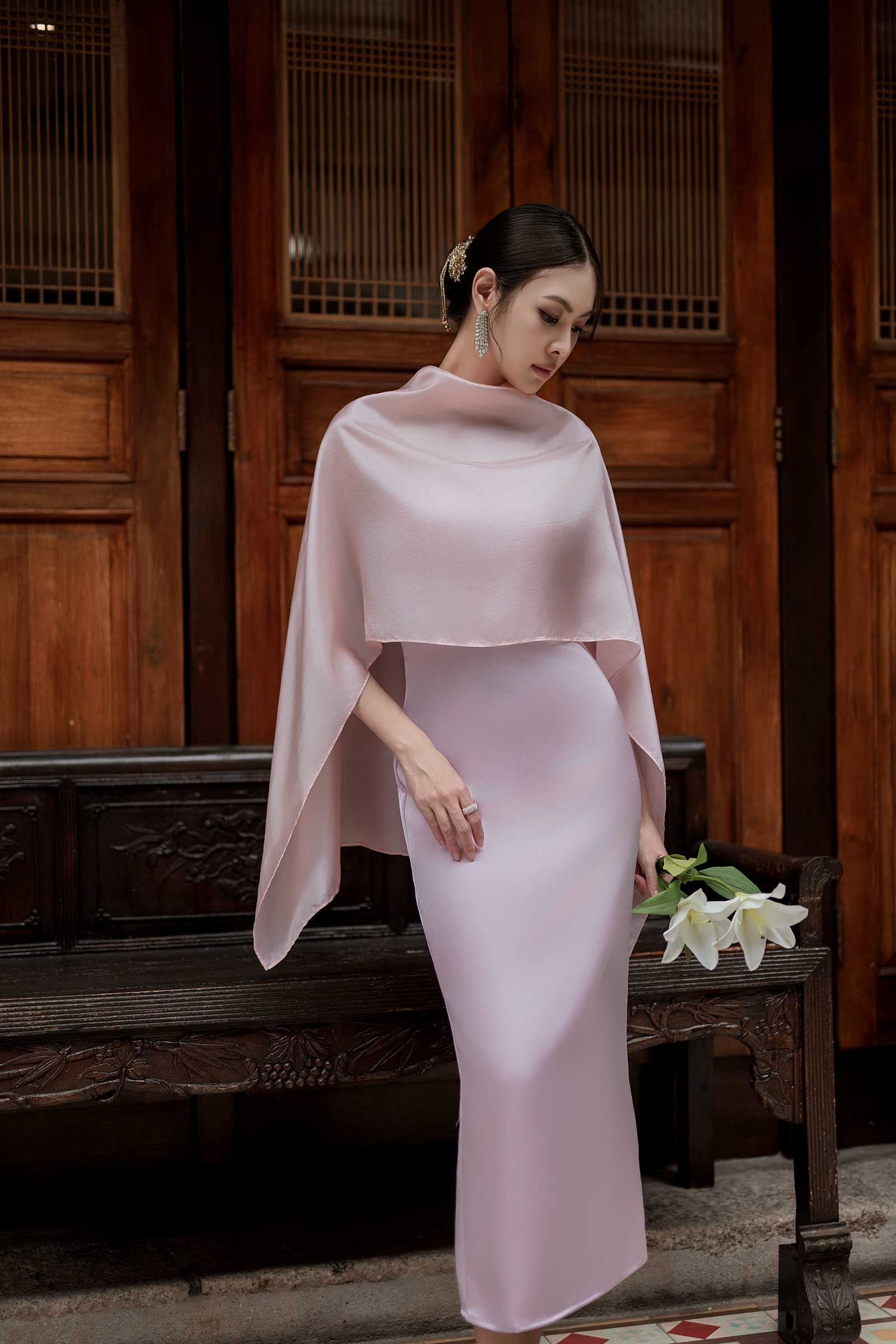 NEW Elaris Multiway Silk Cape (Pink) (NON RETURNABLE)