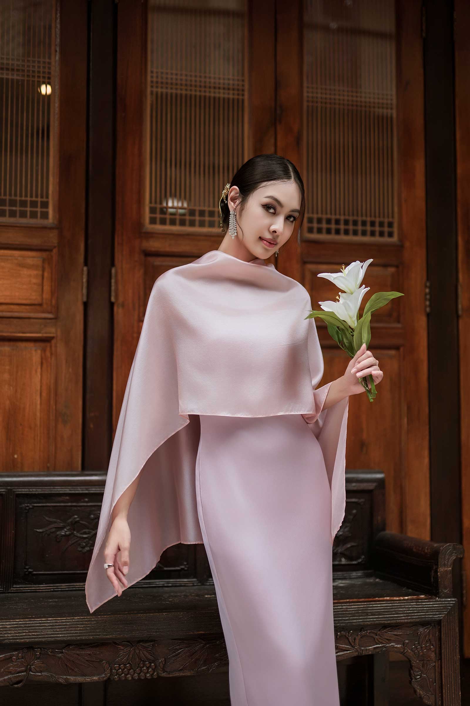 NEW Elaris Multiway Silk Cape (Pink) (NON RETURNABLE)