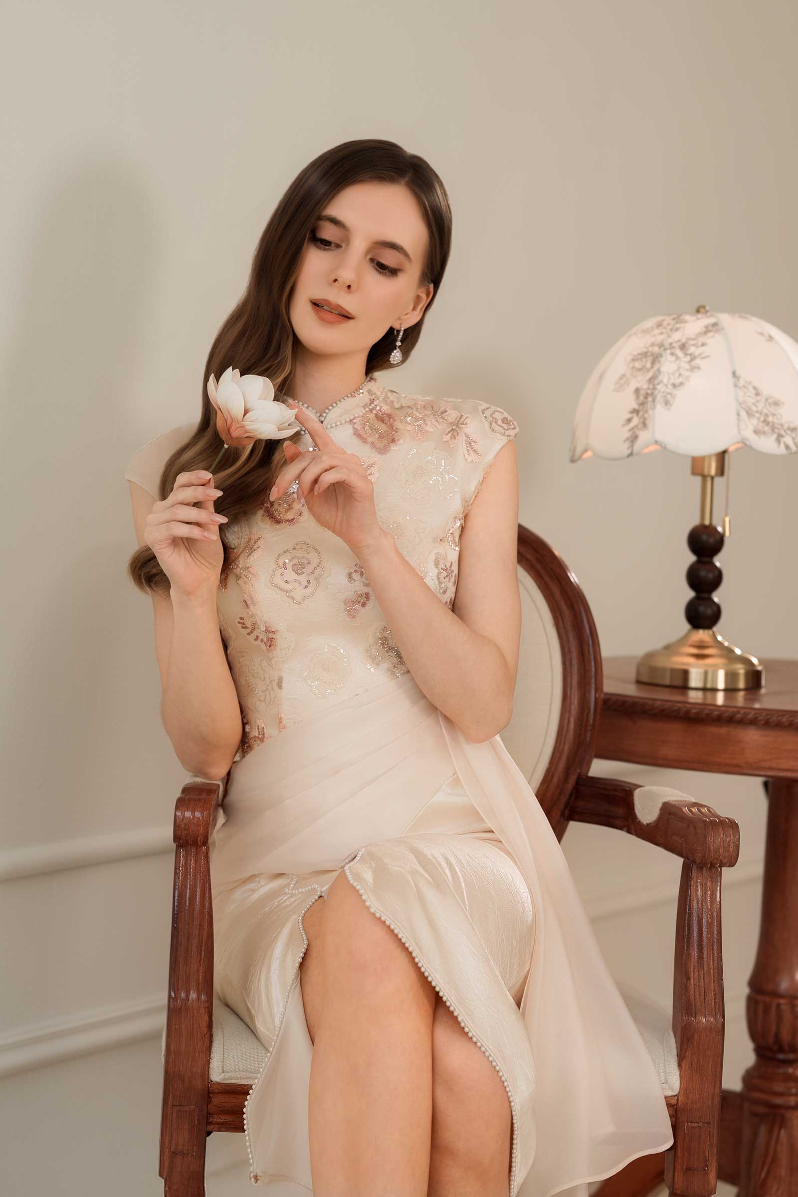 Zhu En Qipao (Blush Sequins)