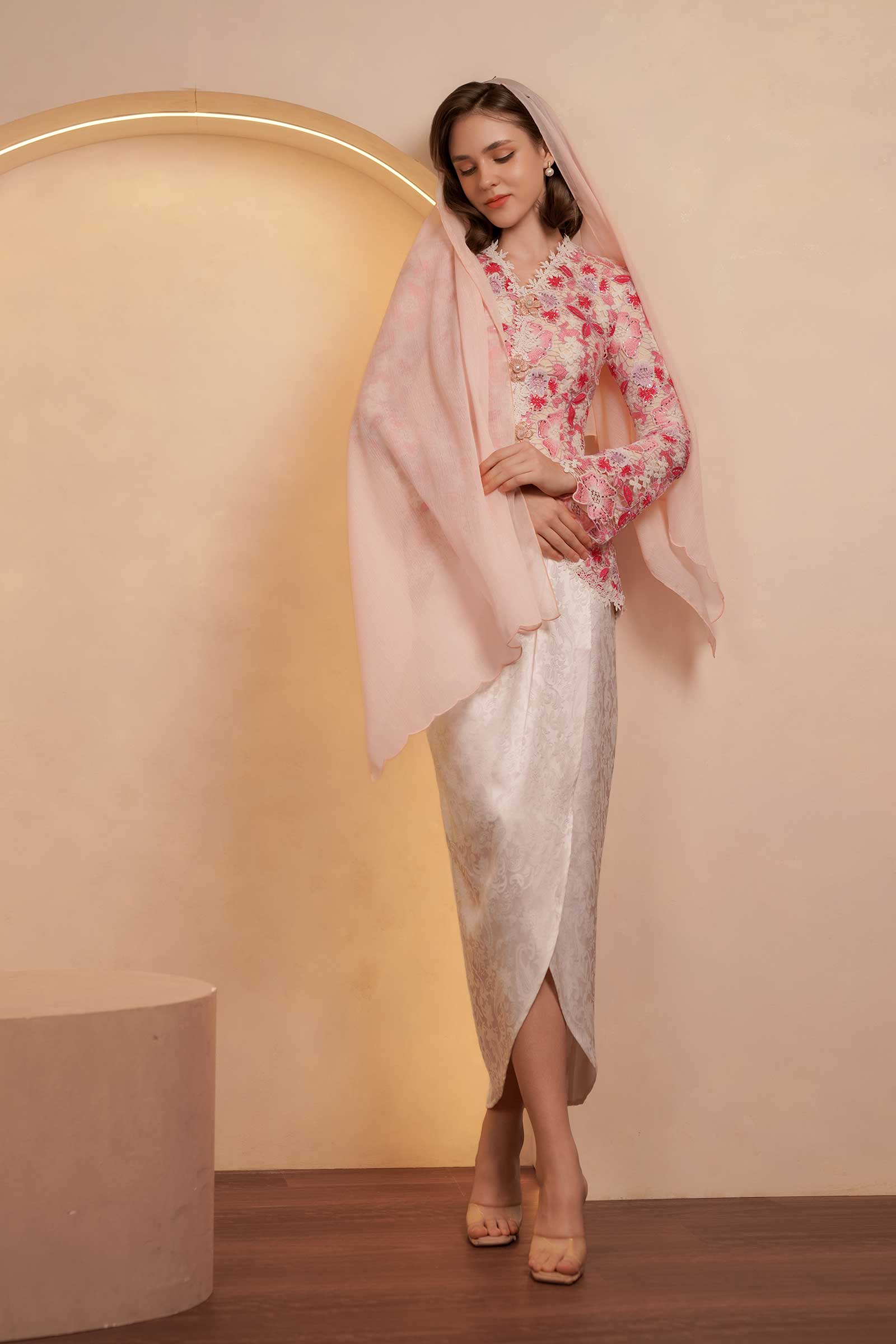 New Seroja Skirt (White)