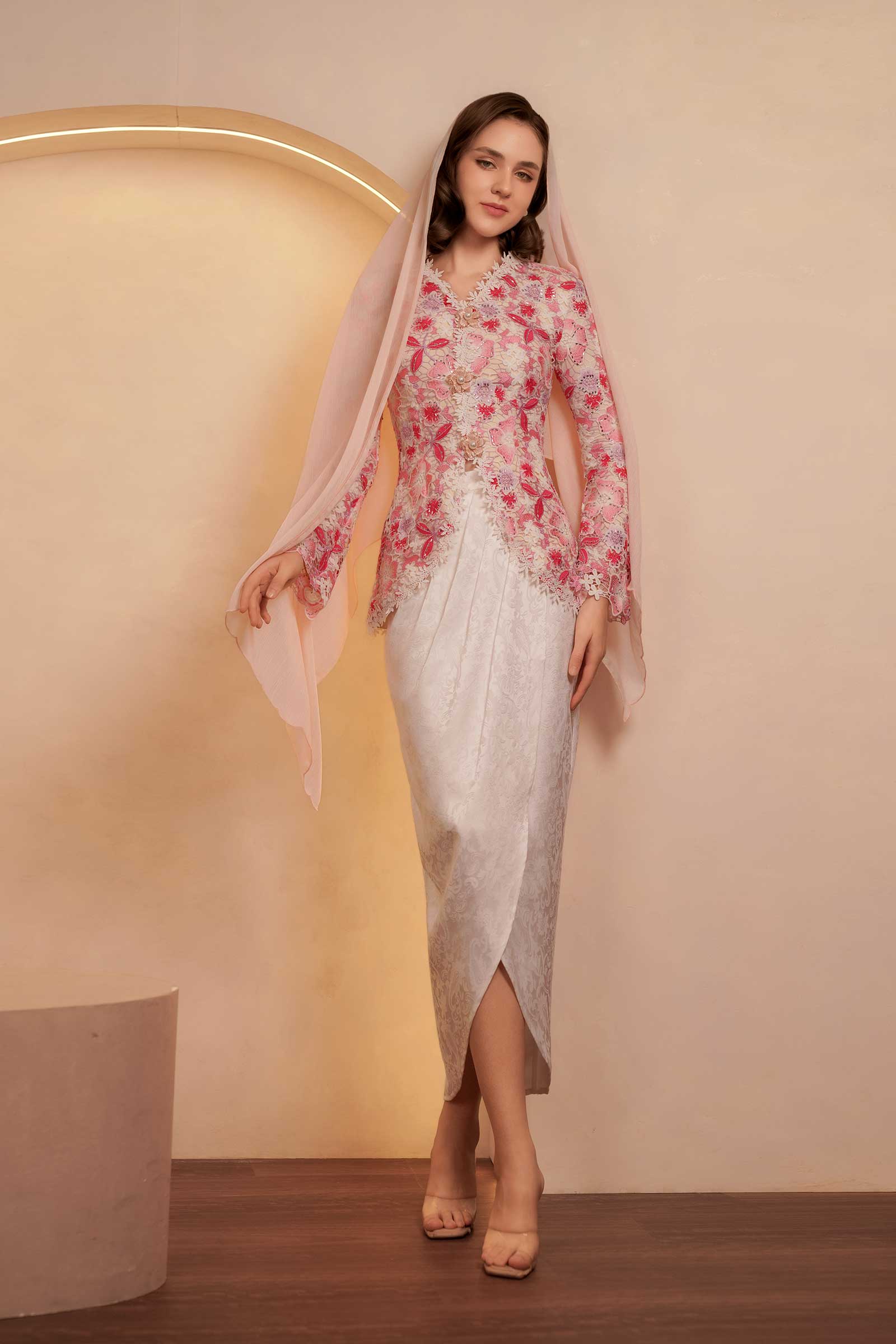 New Seroja Skirt (White)