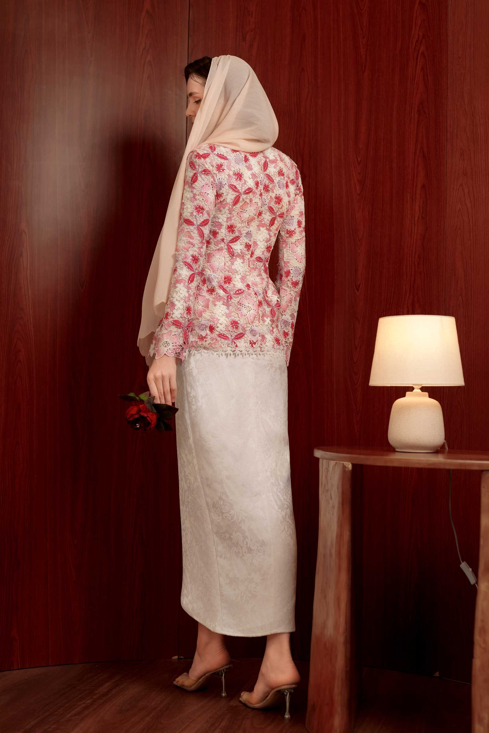 New Seroja Skirt (White)