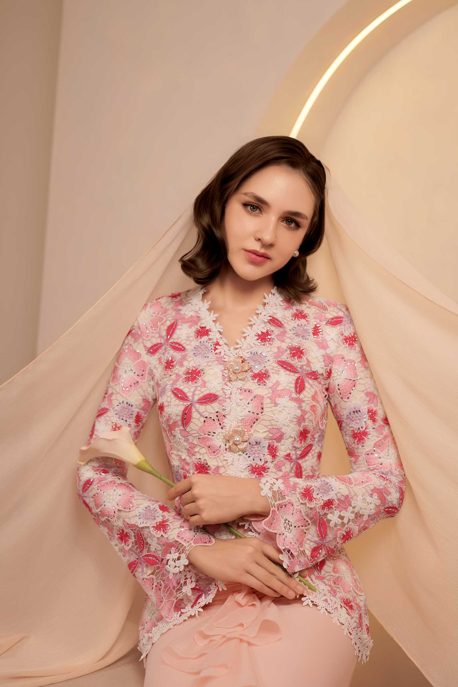 Rose Demure Kebaya Set (Pink)