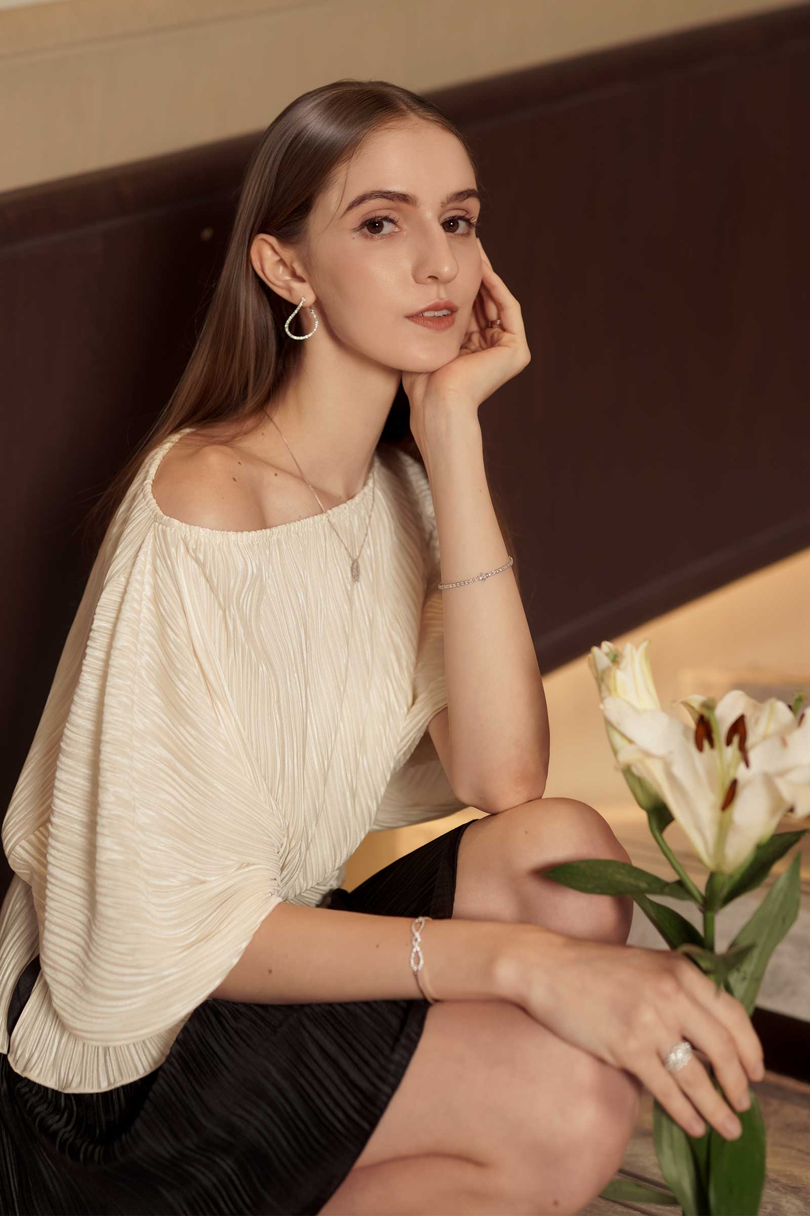 Lunaira Multiway Romper (Pearl+Black)