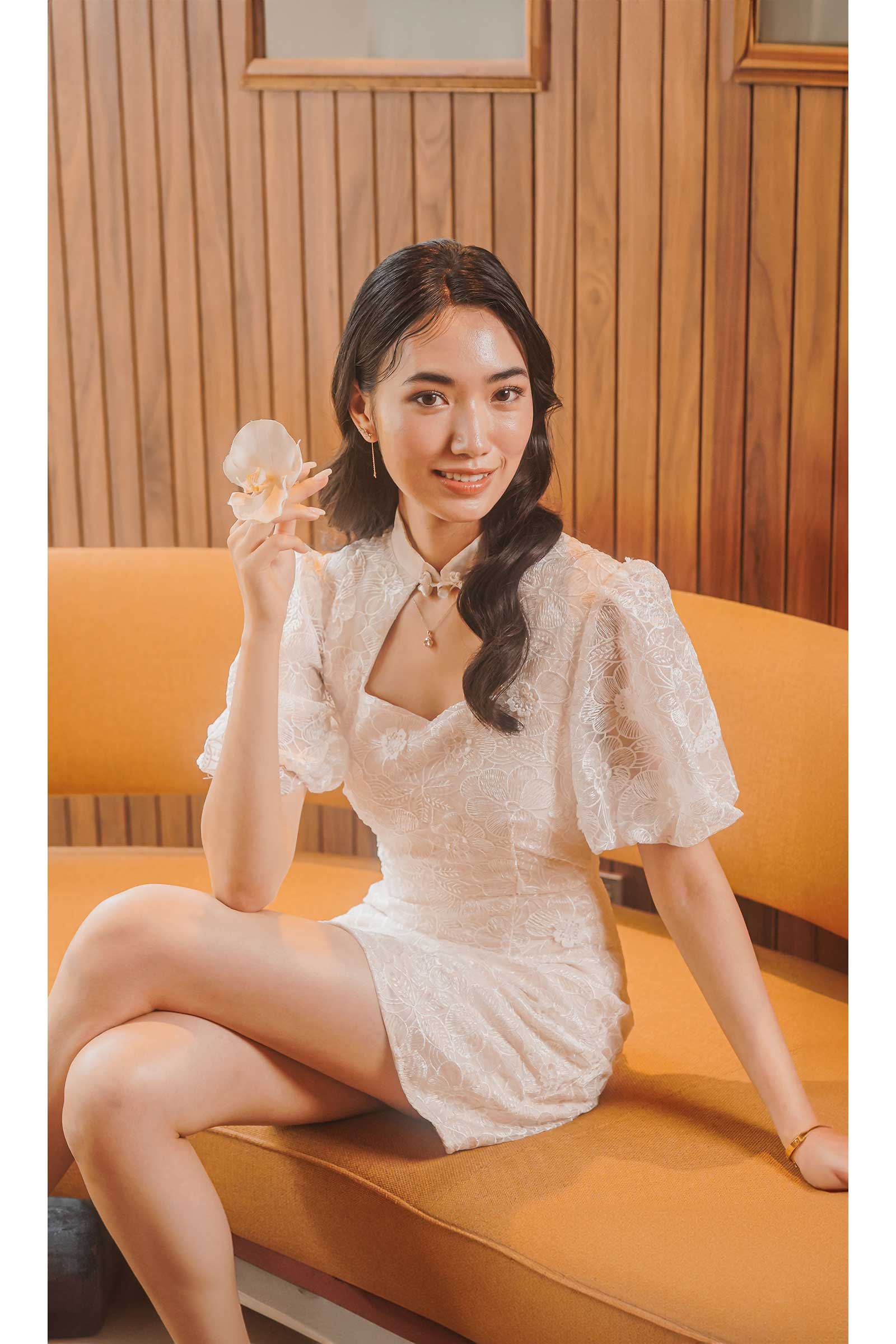 Douyen Qipao (White)