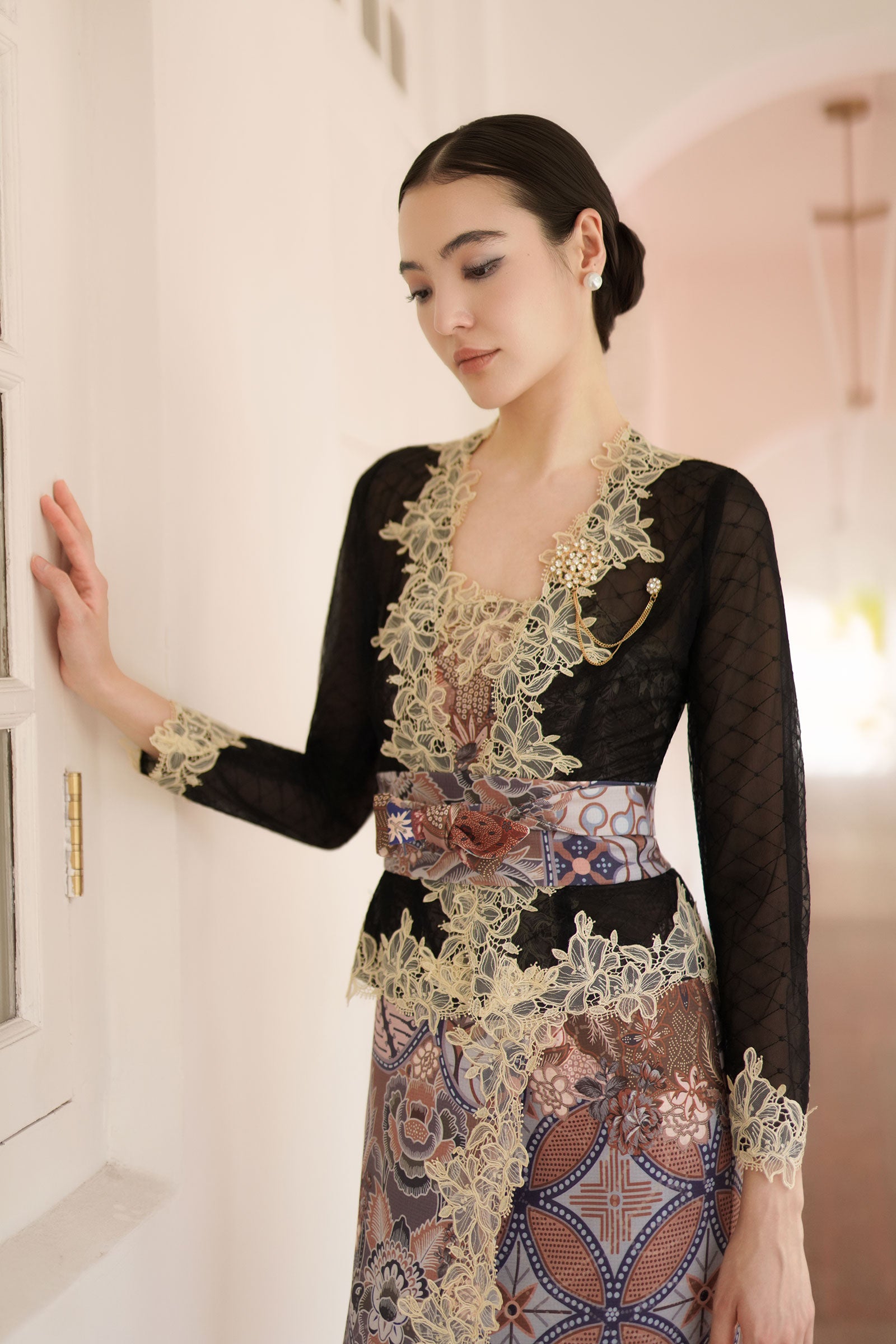 Soleil Kebaya Set (Black)