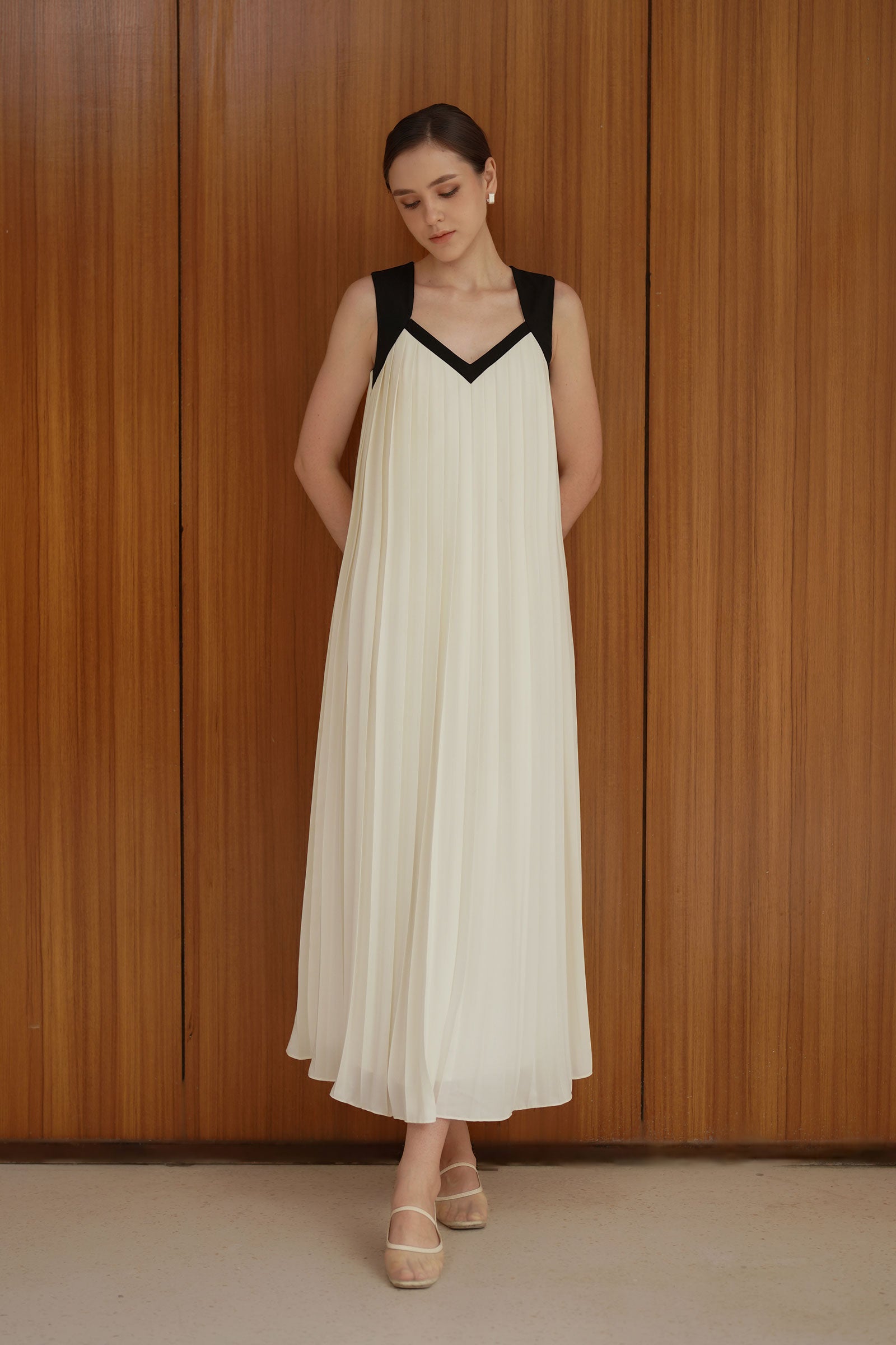 Sera Dress (Cream)