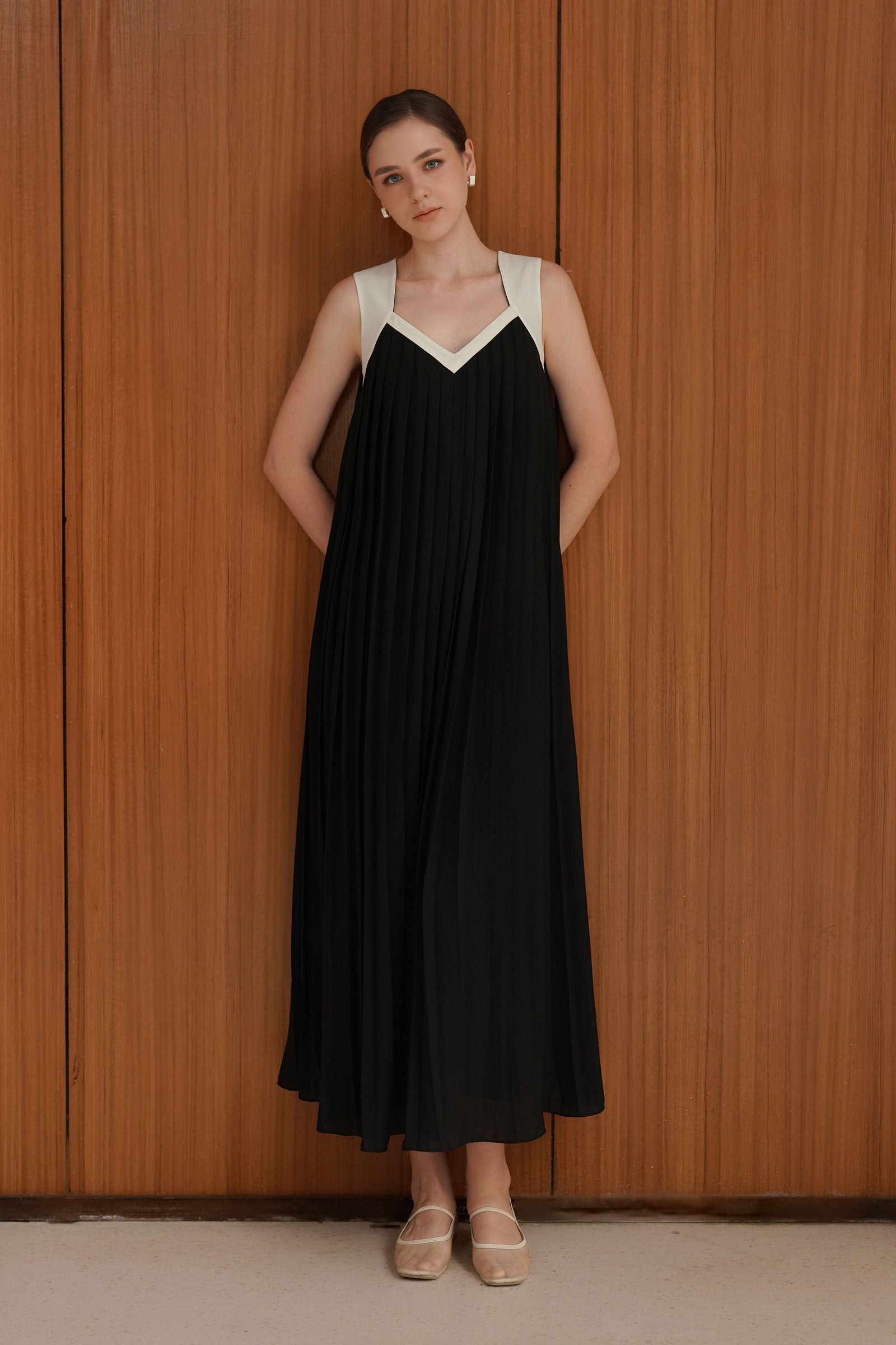 Sera Dress (Black)