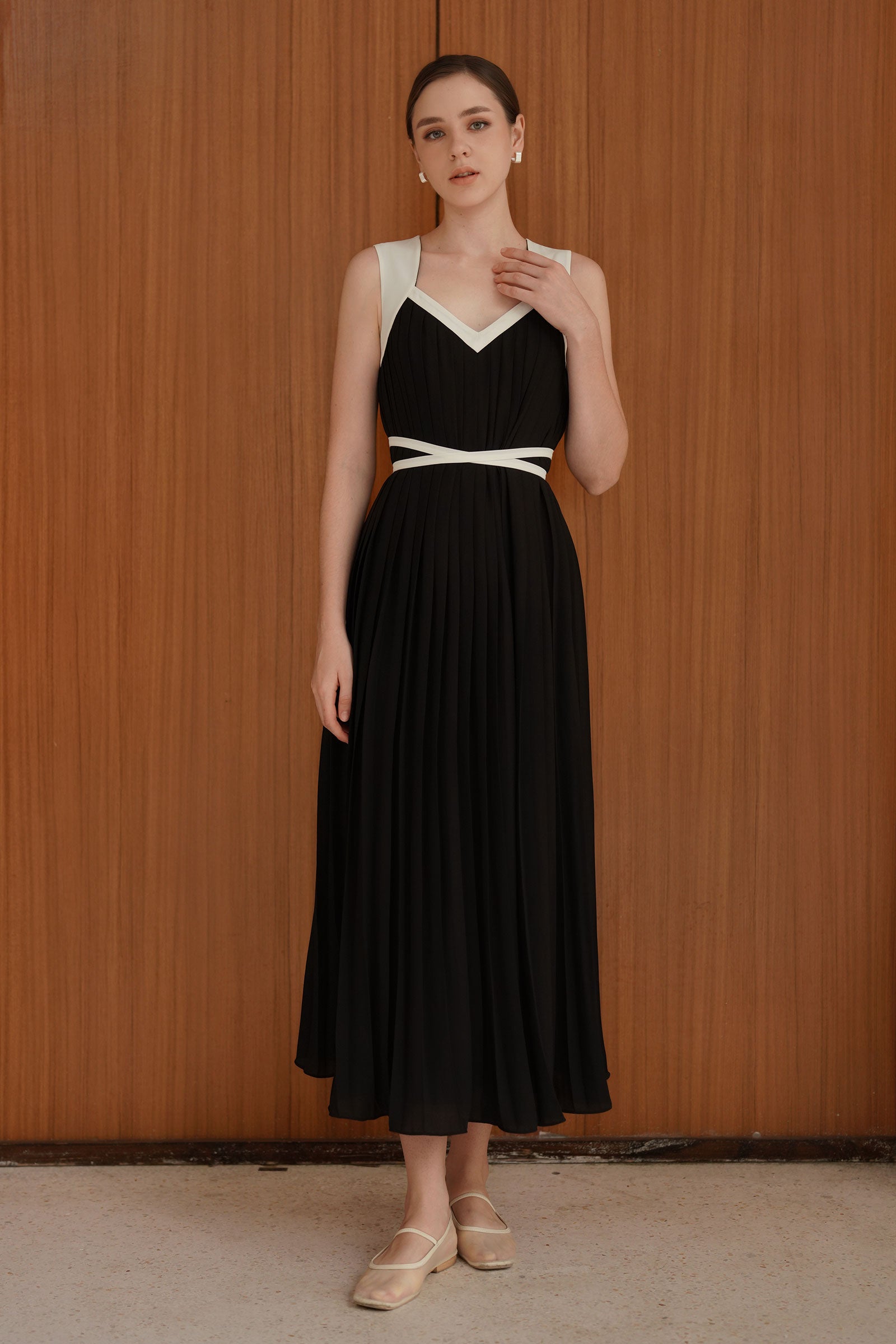 Sera Dress (Black)