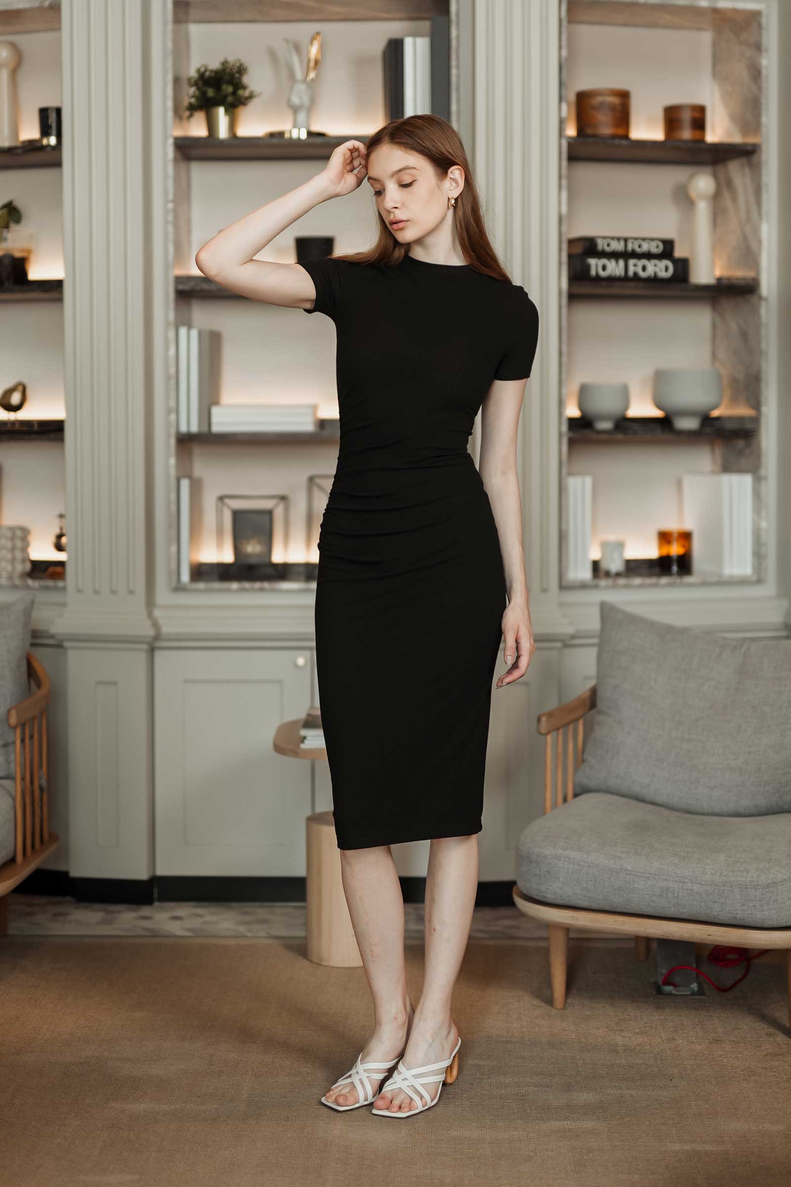 Doreale Ribbed Dress (Black)