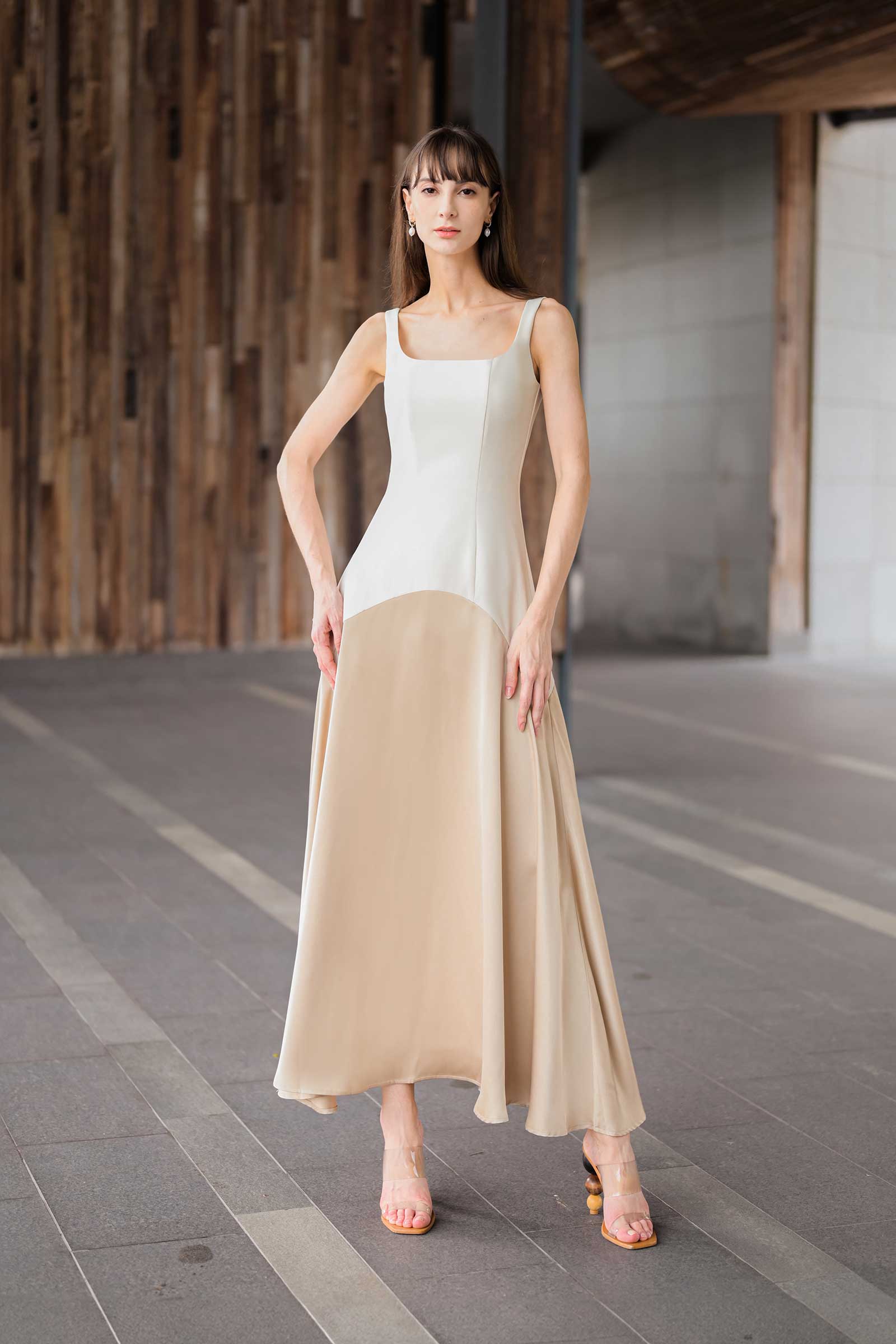 Daziv Dress (Champagne)