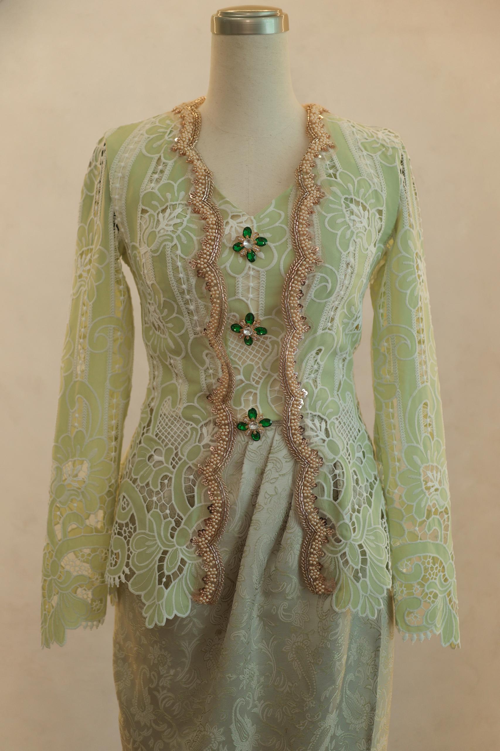 Seroja Kebaya Top Gold Beads (Sage)