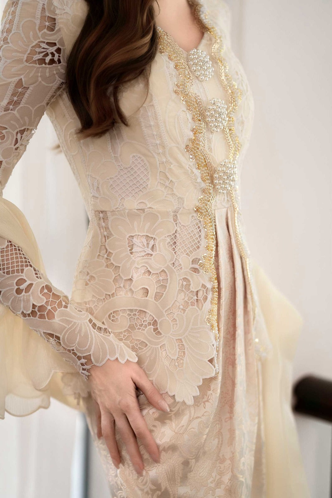 Seroja Kebaya Top Gold Beads (Cream)