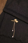 Noir Shawls with brooch (Black) (Non Returnable)