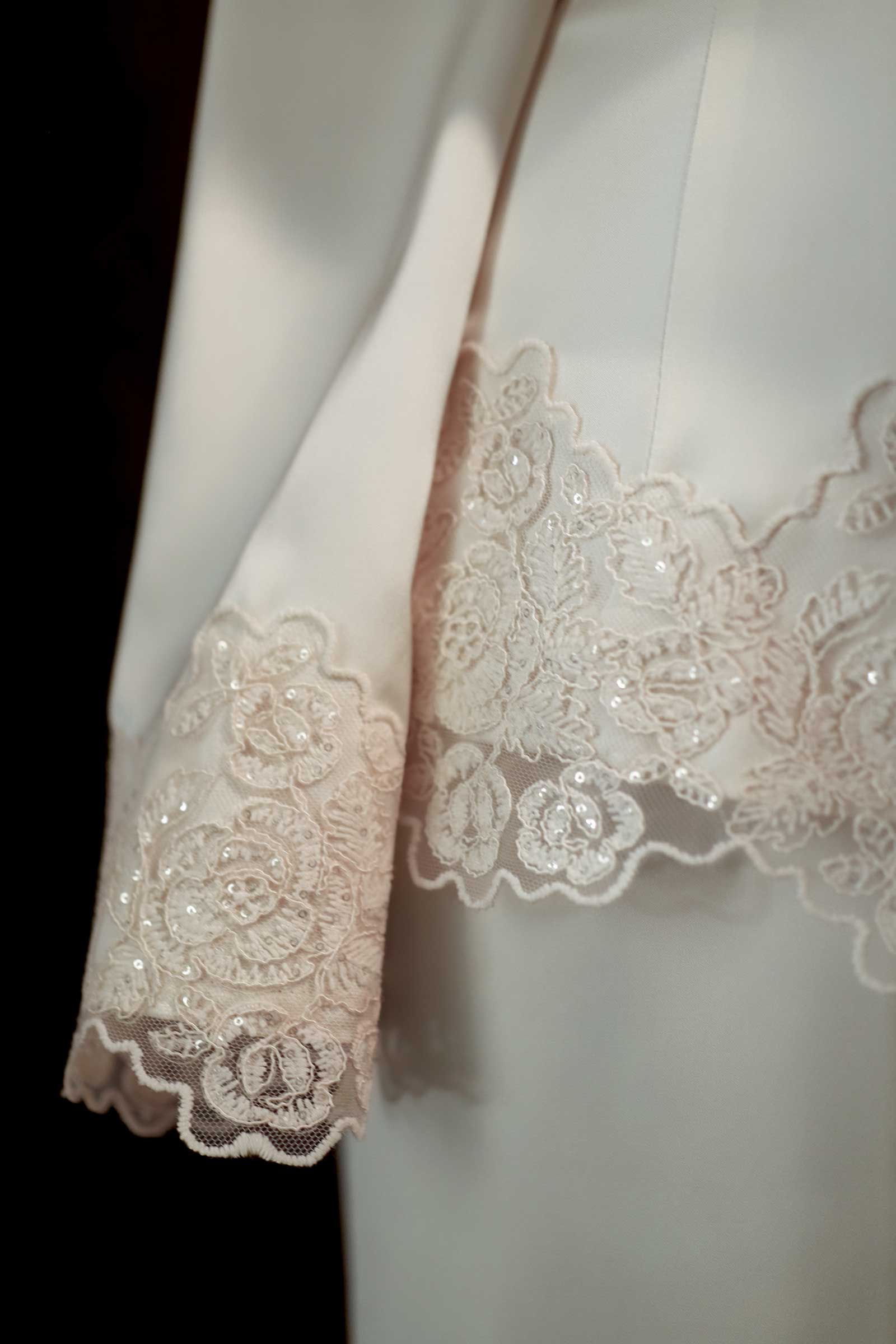 Rembulan Kebaya Top (Champagne)