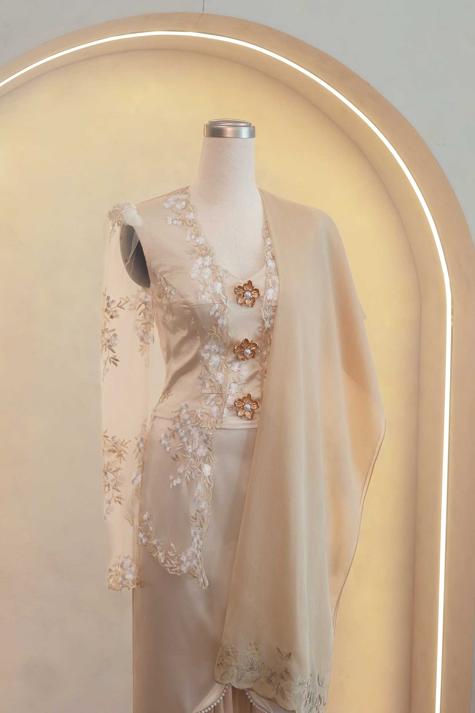 Seraya Kebaya Top (Champagne)