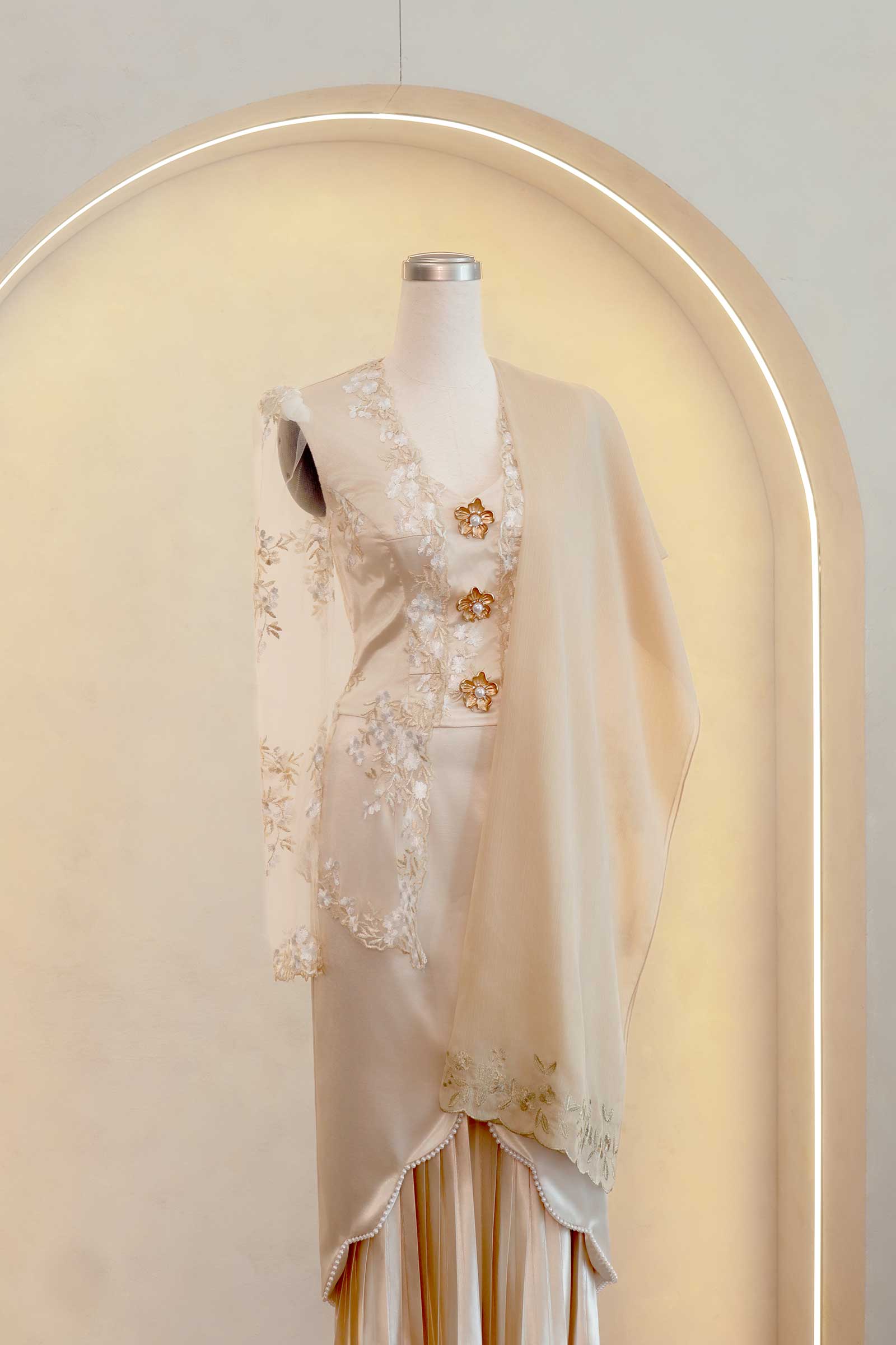 Seraya Kebaya Top (Champagne)