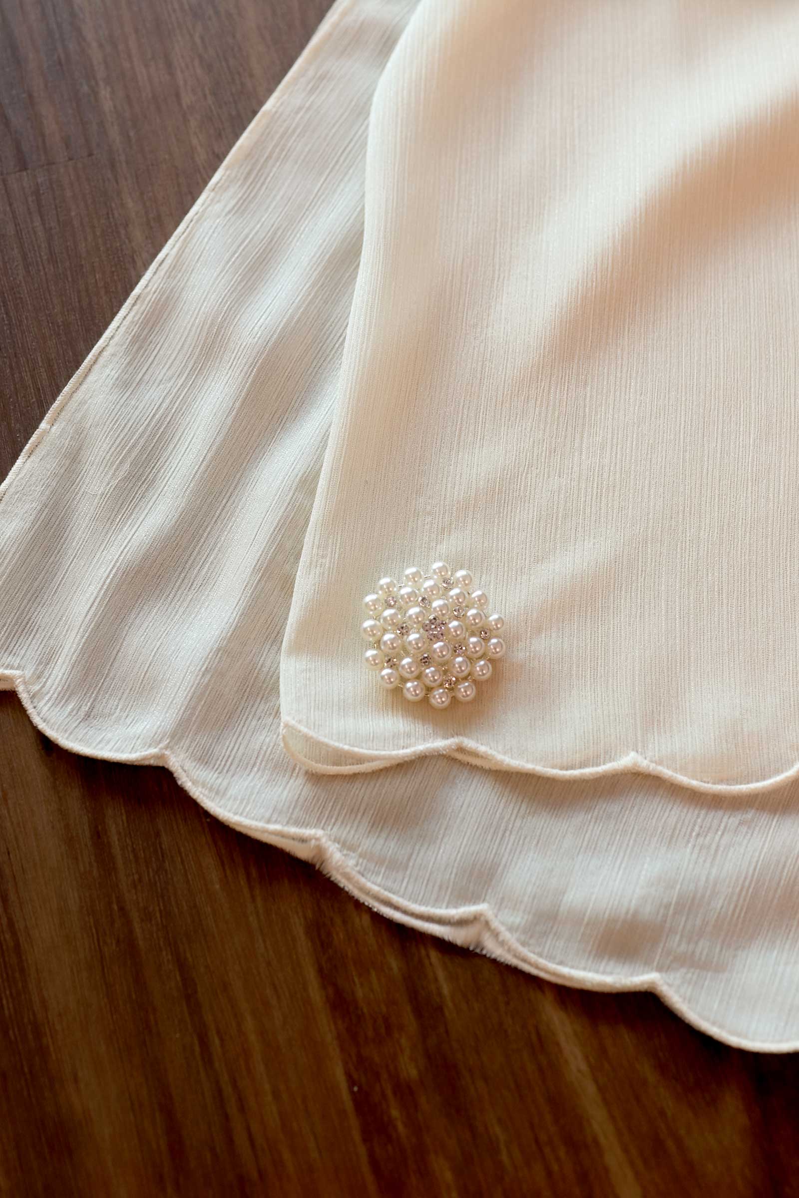 Enchanting Shawls with Brooch (Ivory) (Non Returnable)