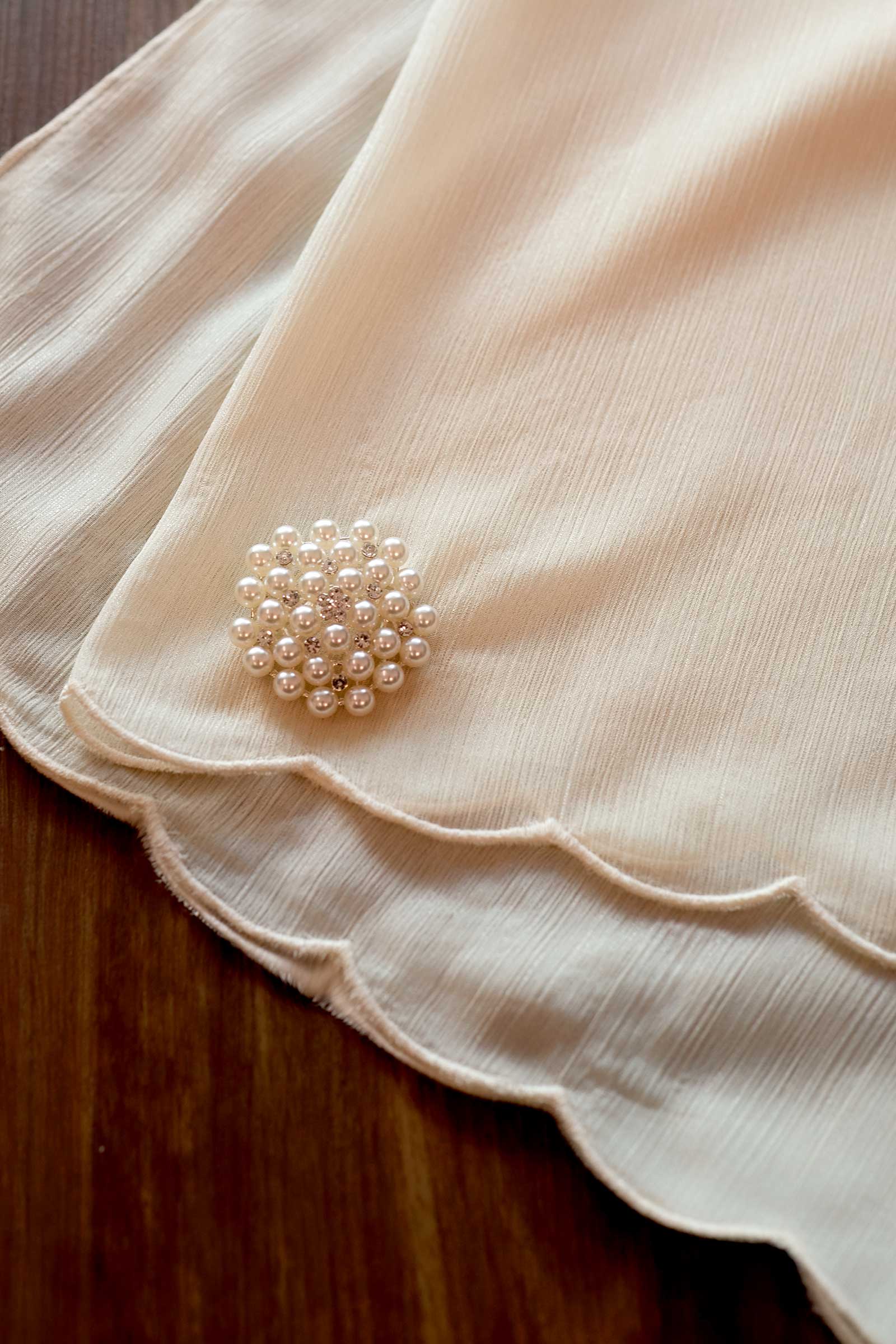 Enchanting Shawls with Brooch (Ivory) (Non Returnable)