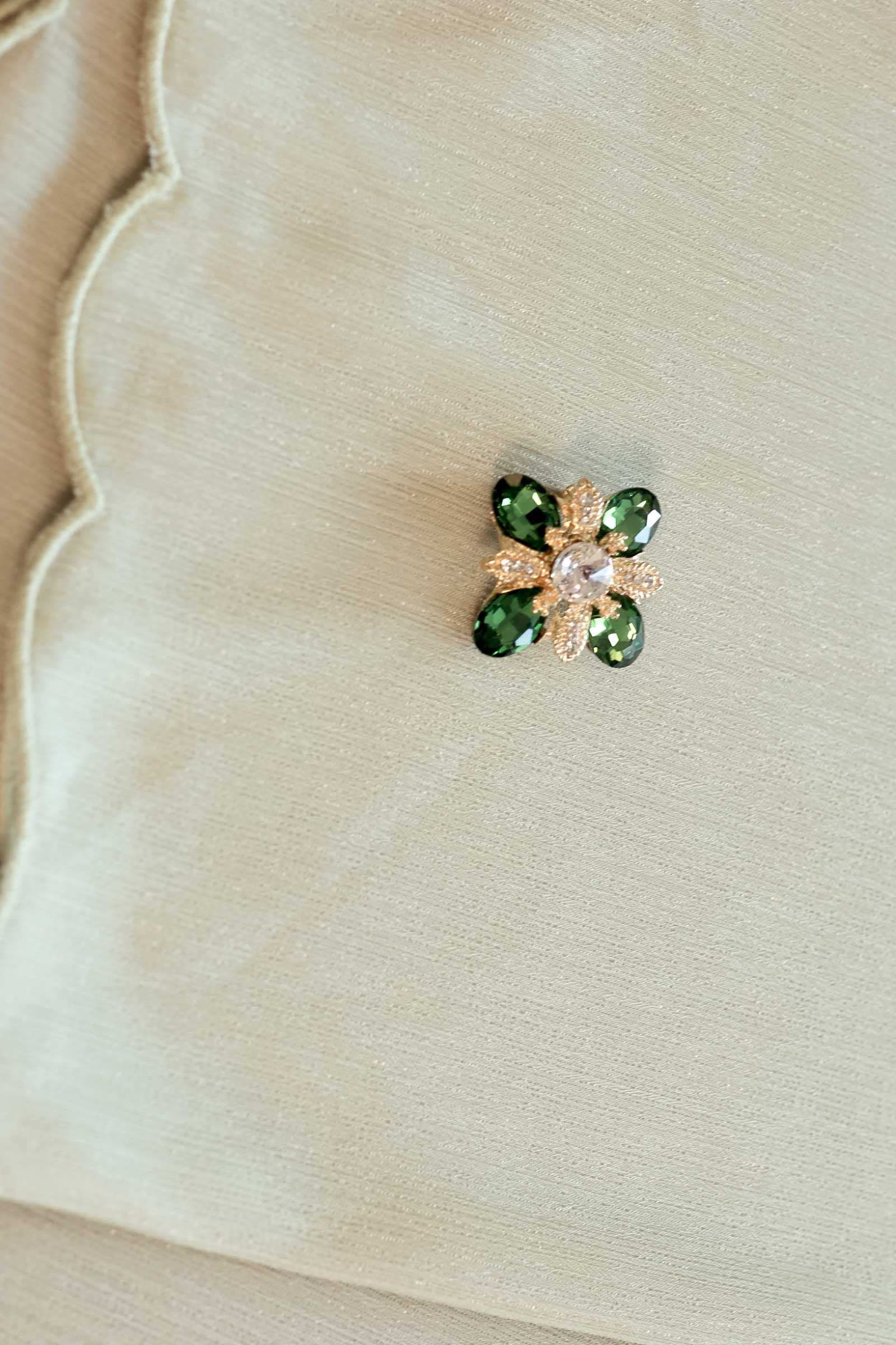 Enchanting Shawls with Brooch (Sage) (Non Returnable)