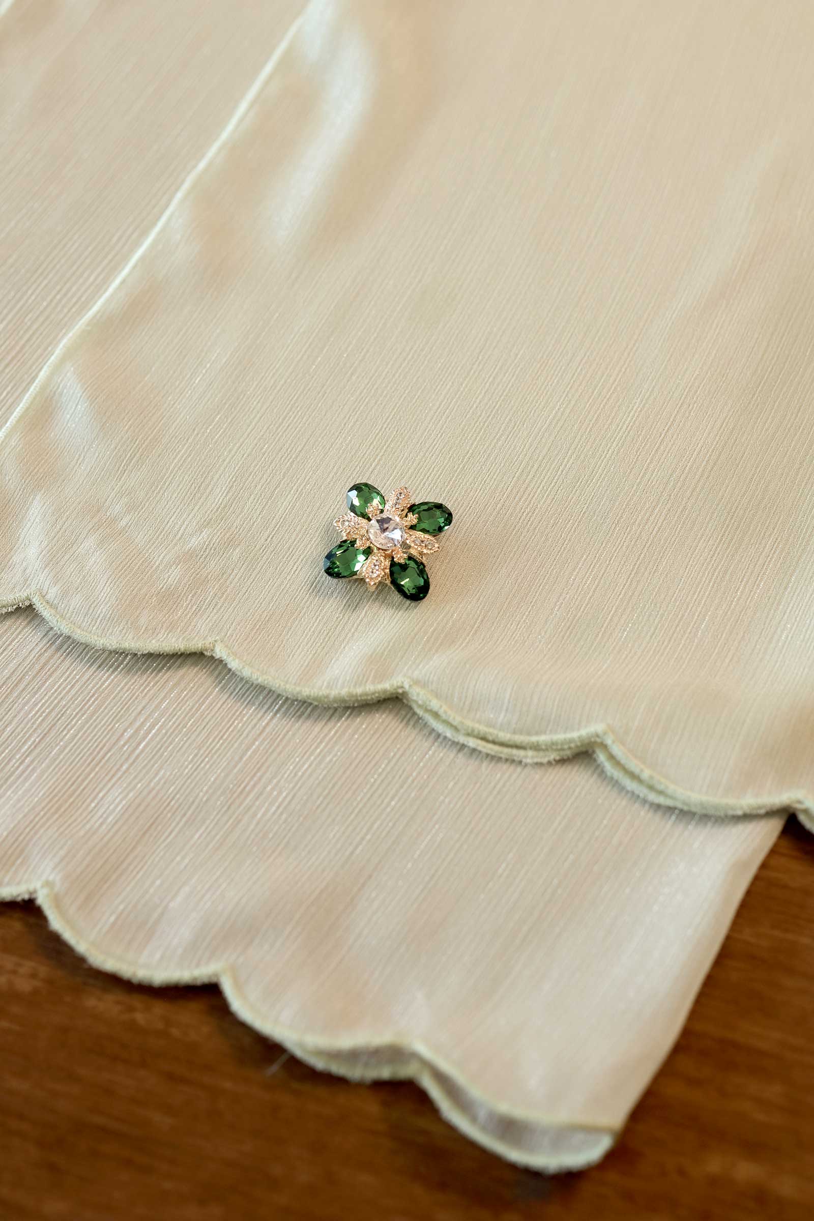 Enchanting Shawls with Brooch (Sage) (Non Returnable)