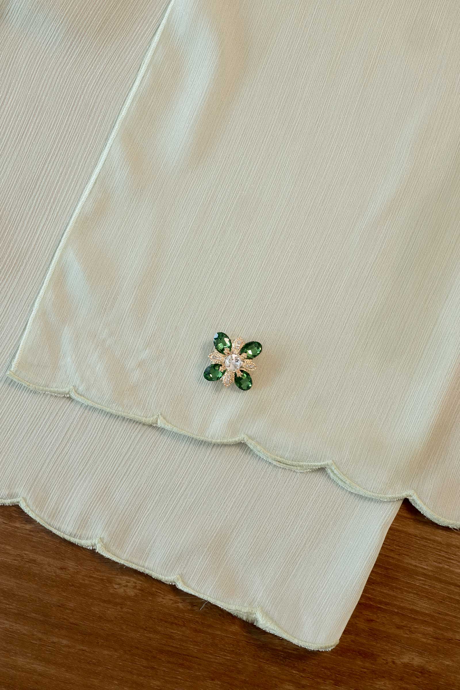 Enchanting Shawls with Brooch (Sage) (Non Returnable)