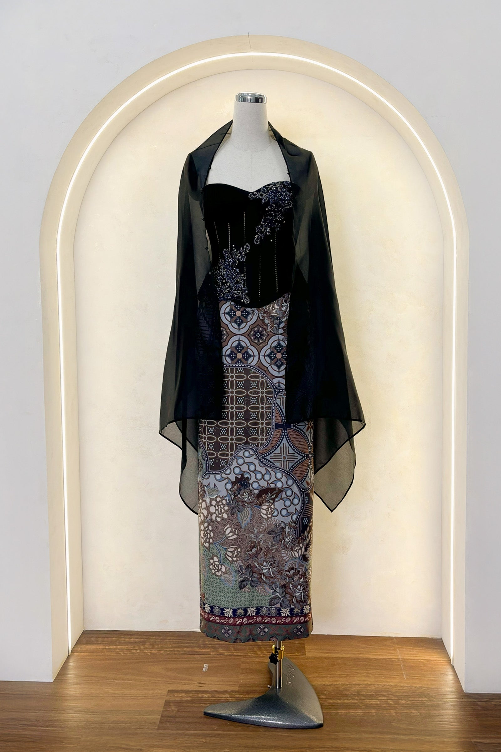 Casa Multiway Cape (Black)